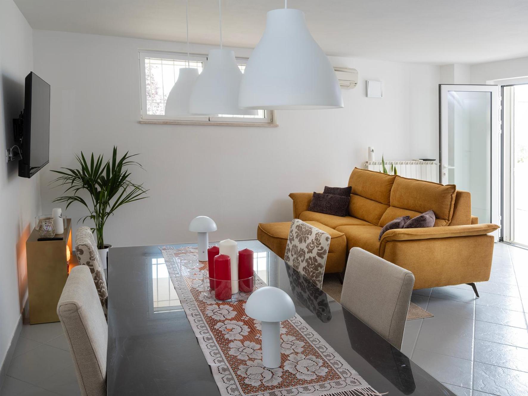 Villa Cattleya
