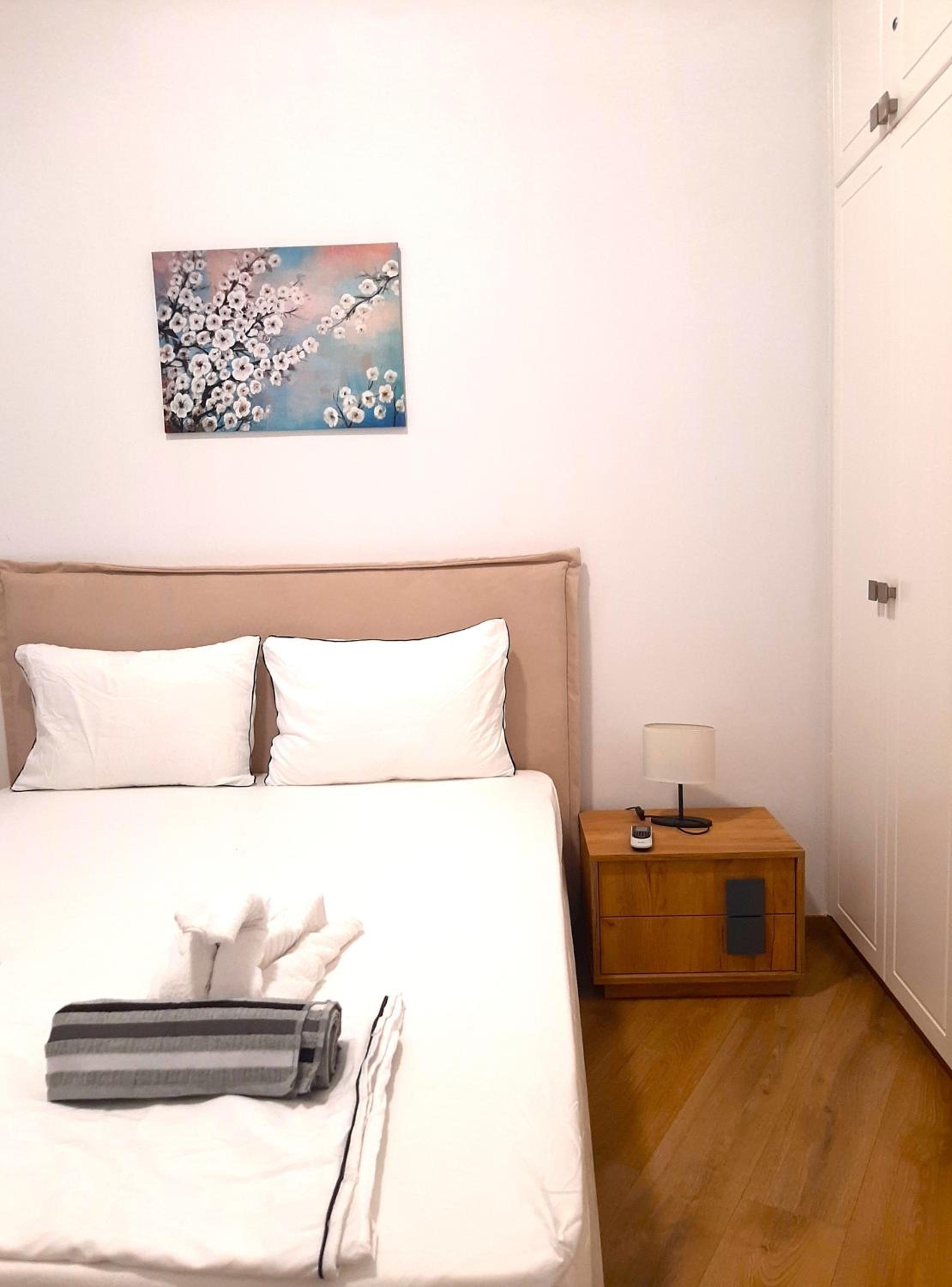 H&O Elegant Maisonette in Paradise Garden
