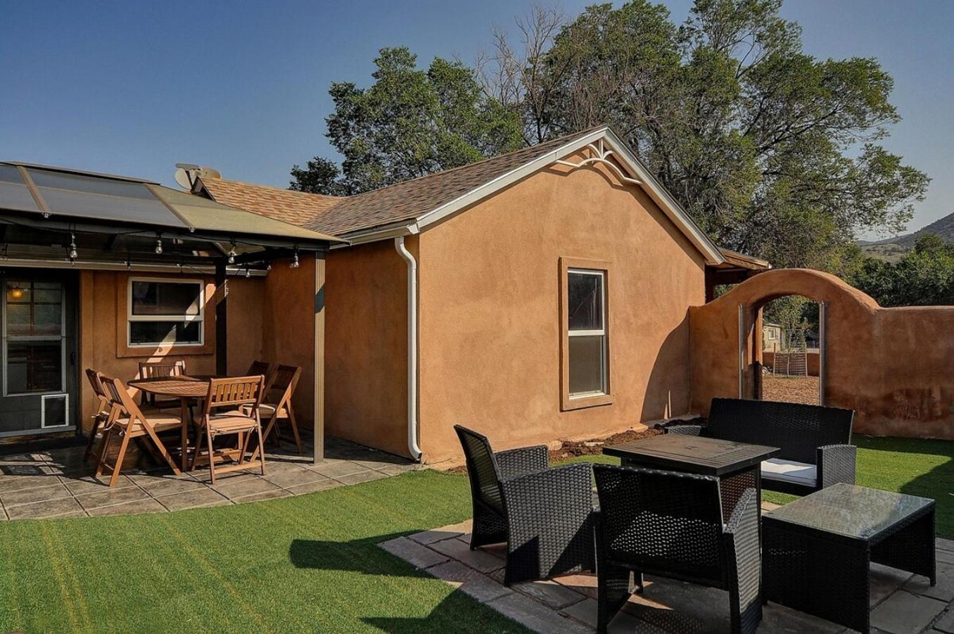 Salida Retreat House - courtyard hot tub STR#753 view 2