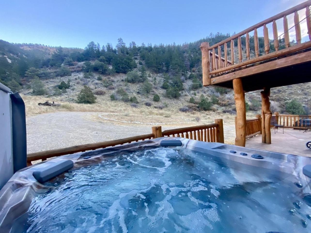 Poncha Creek Mountain Lodge, Near Monarch Mtn