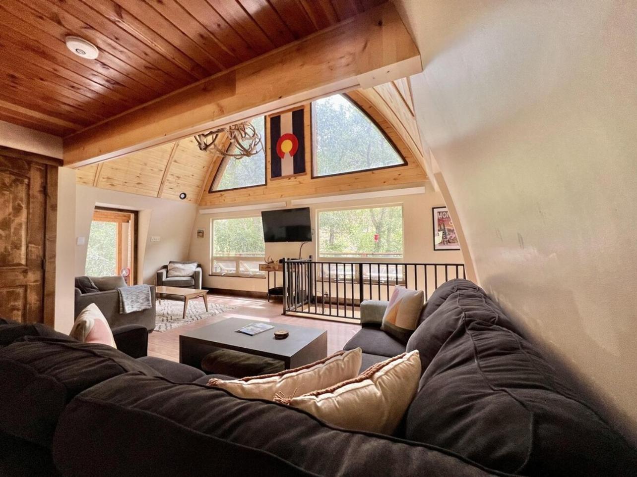 Poncha Creek Mountain Lodge, Near Monarch Mtn