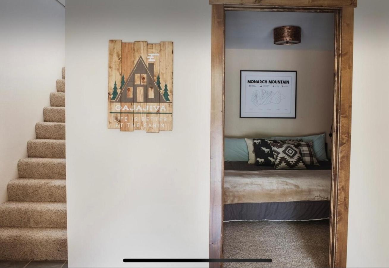 Poncha Creek Mountain Lodge, Near Monarch Mtn