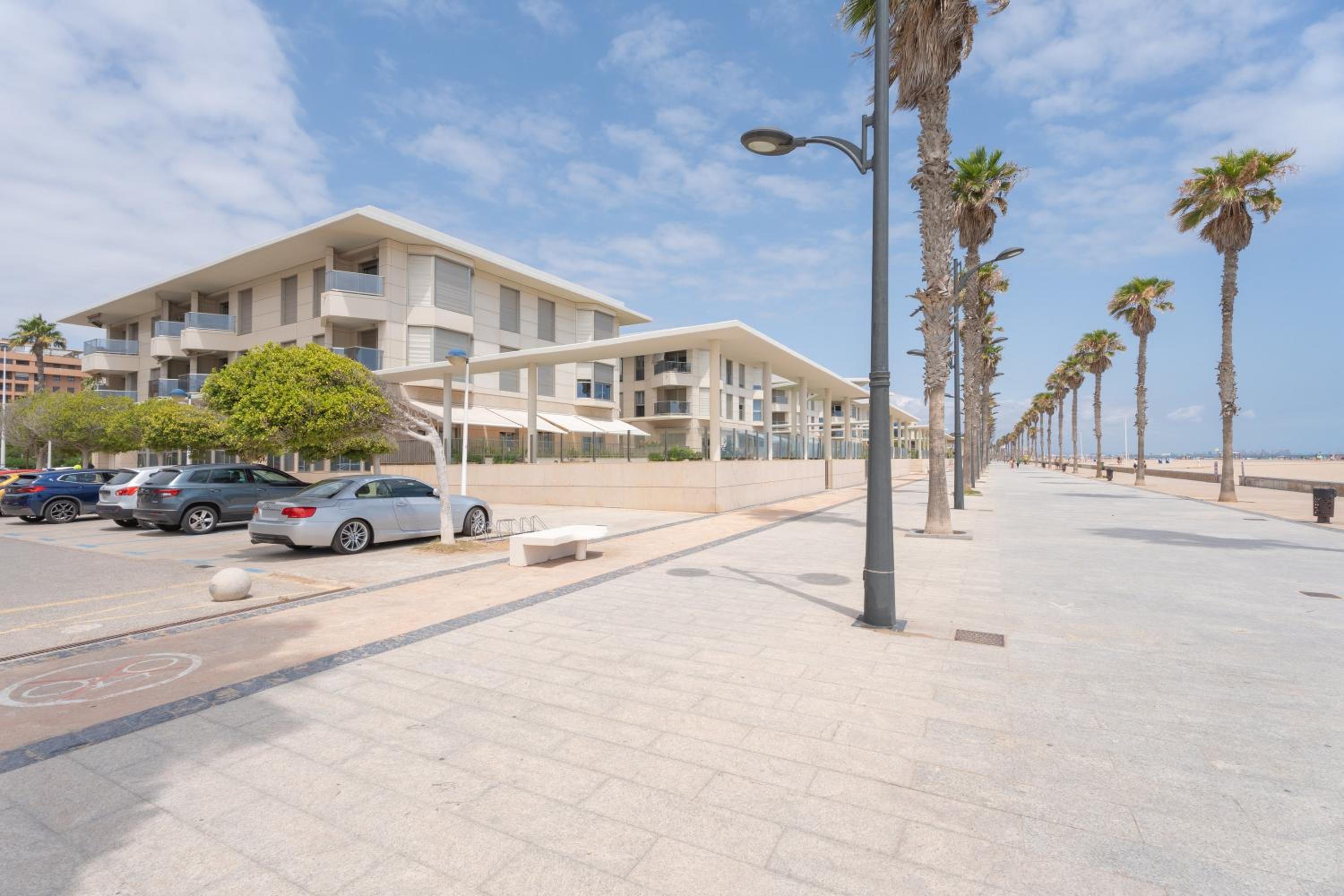 Seaside Modern Flat