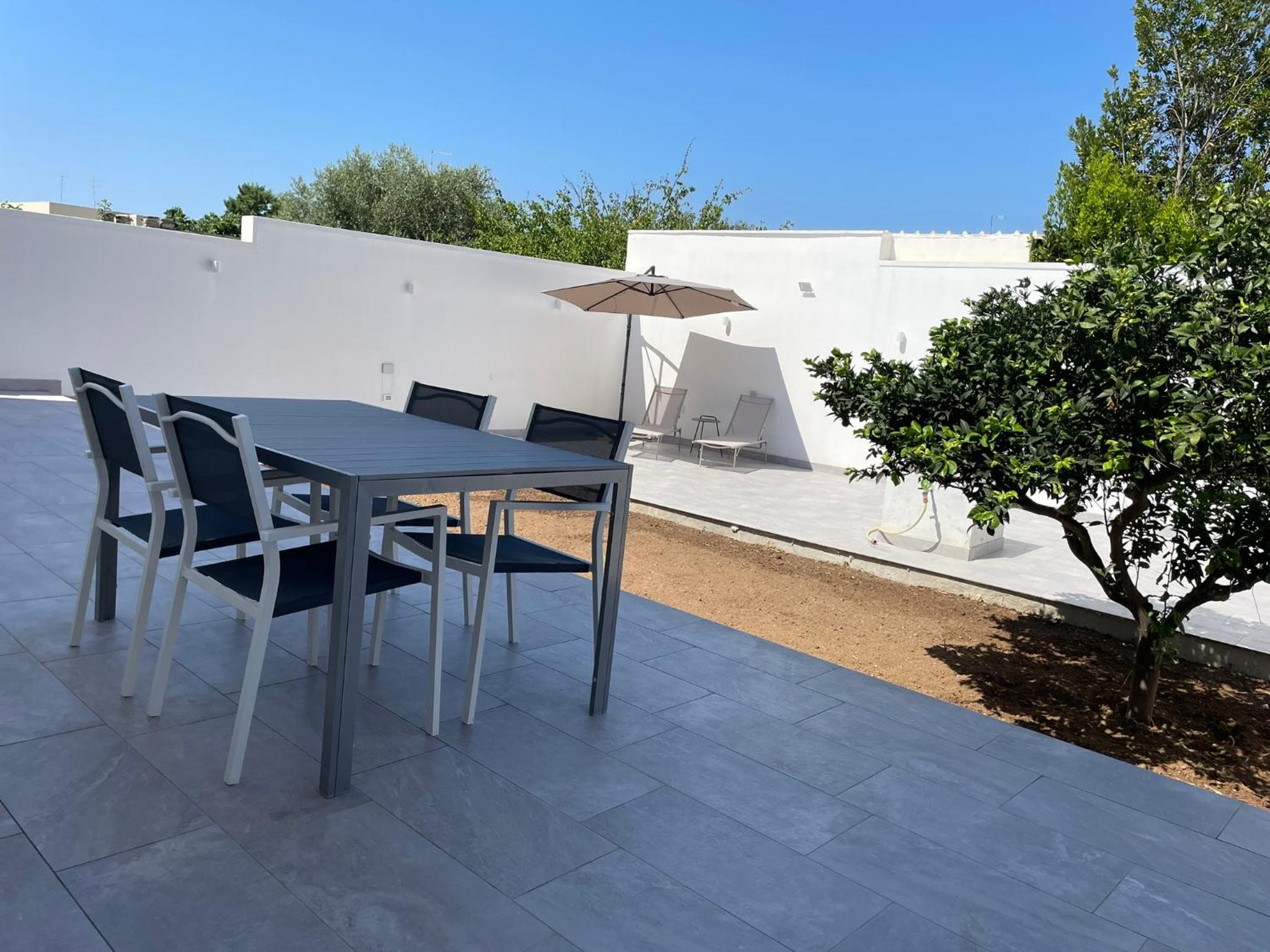 Sunrise Apartments photo 2