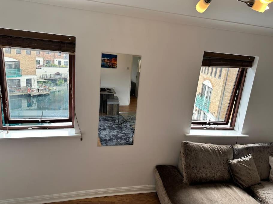 Stylish Waterfront Apartment