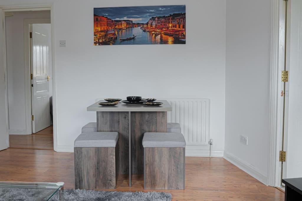 Stylish Waterfront Apartment