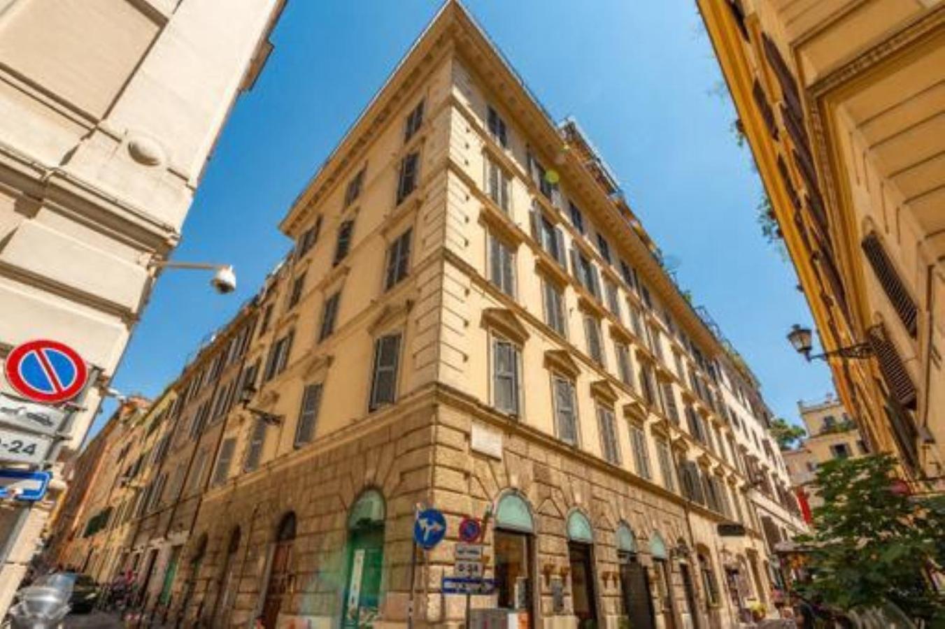 Heavenly Trevi Luxury Apartment