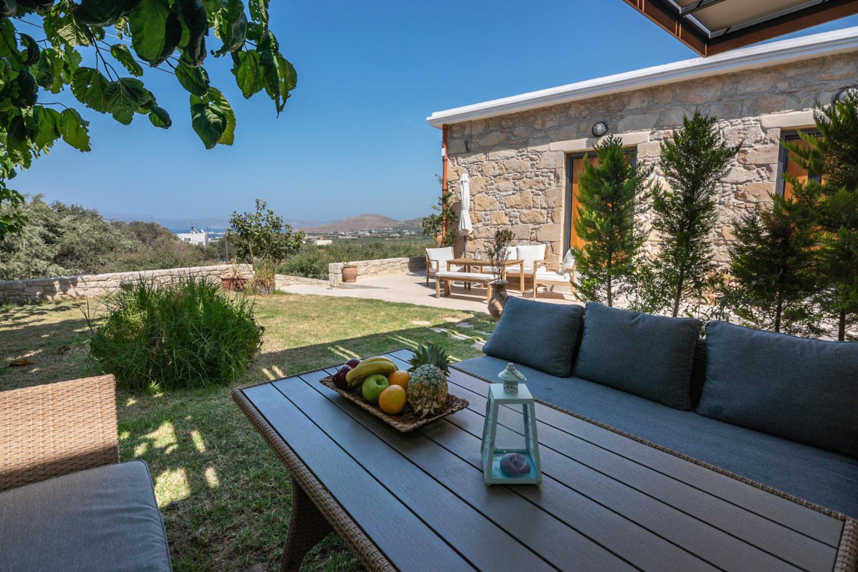 Cavos Luxury Apartments