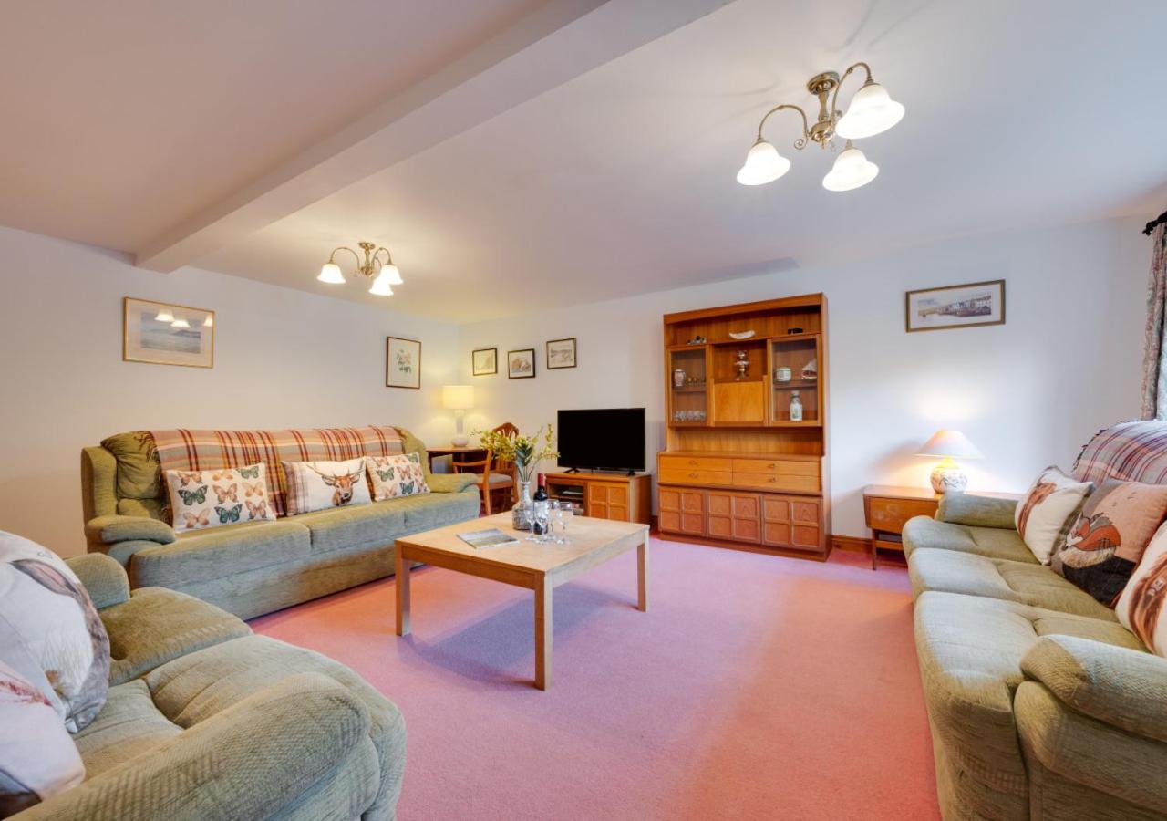 4 Bed in Slapton oc-bc2186