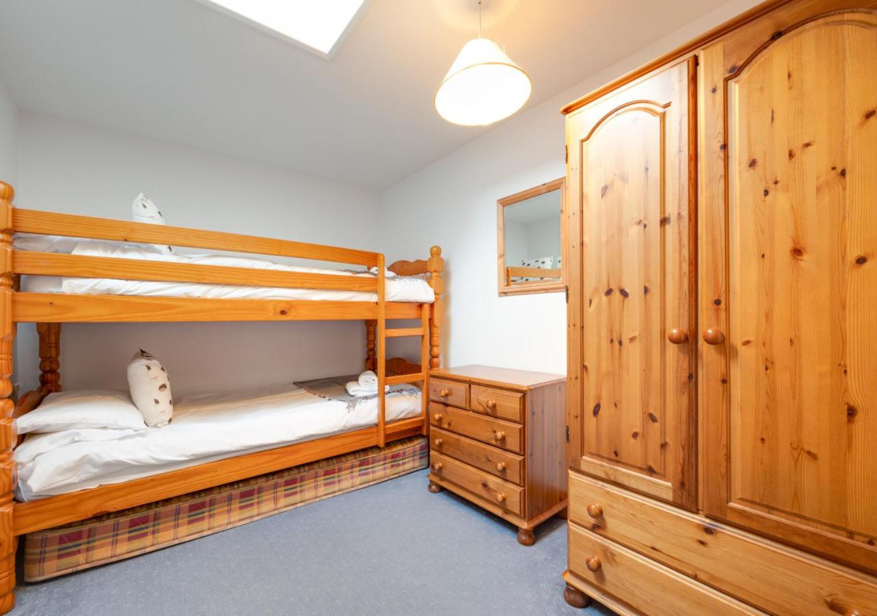 4 Bed in Slapton oc-bc2186