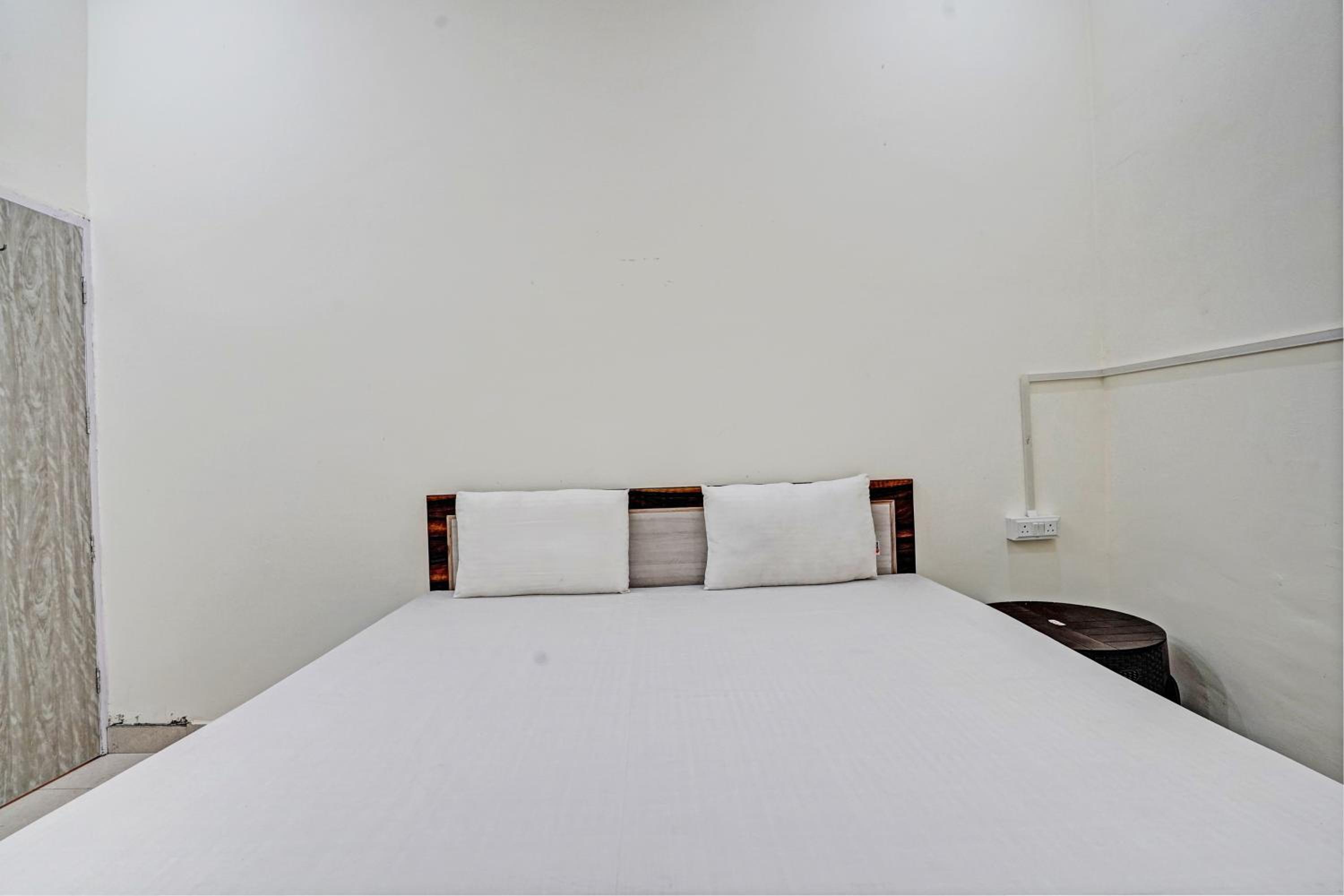 Hotel O Diamond Guest House view 4