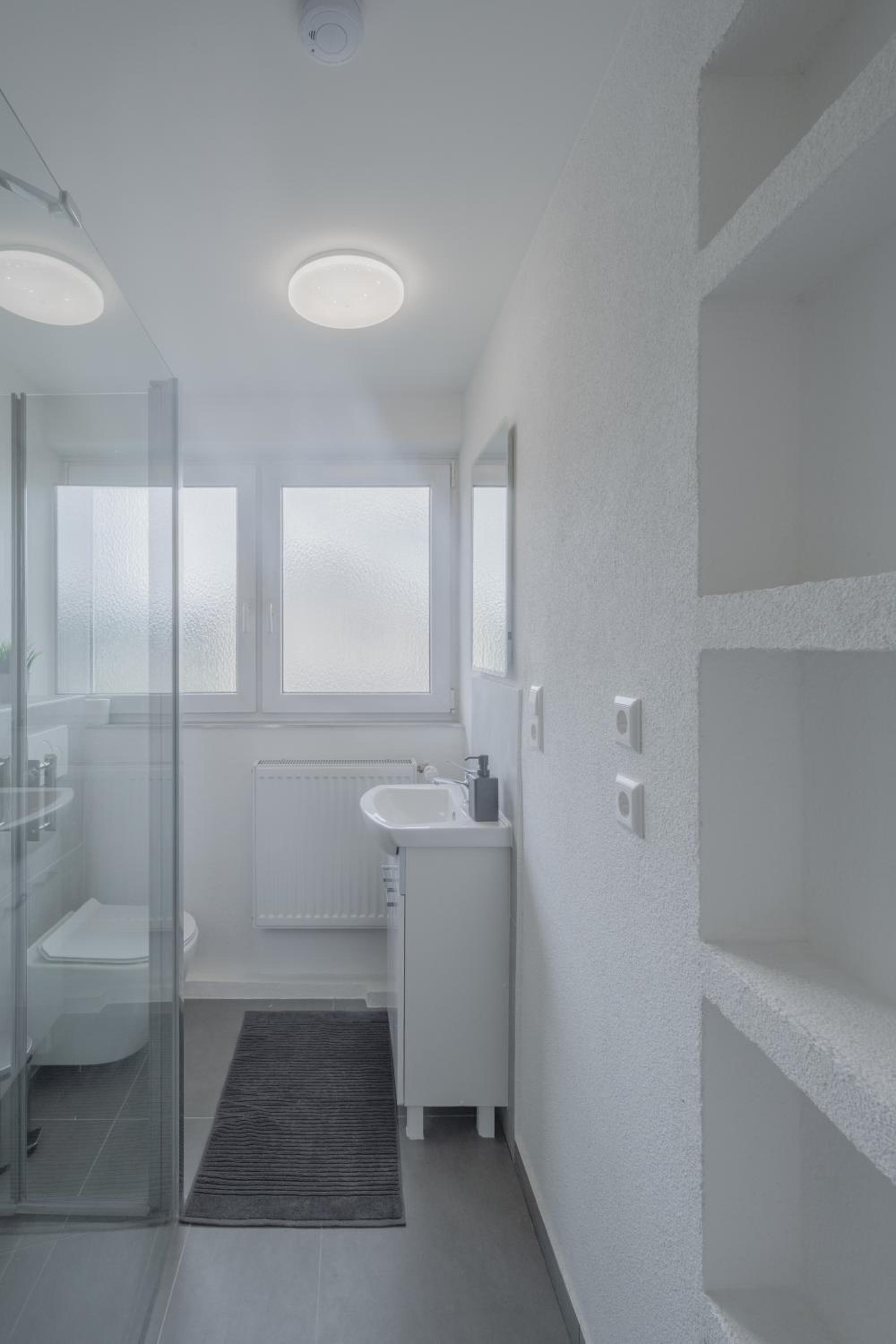 WORK&SLEEP Moderne Apartments in Villingen Schwenningen - Einzelbetten, TV, Bettwäsche & Handtücher, WLAN