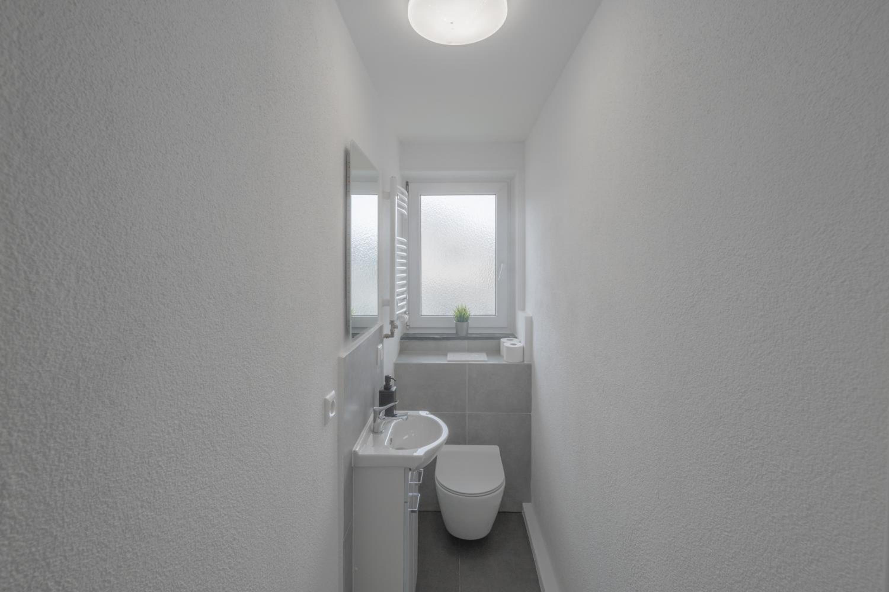 WORK&SLEEP Moderne Apartments in Villingen Schwenningen - Einzelbetten, TV, Bettwäsche & Handtücher, WLAN