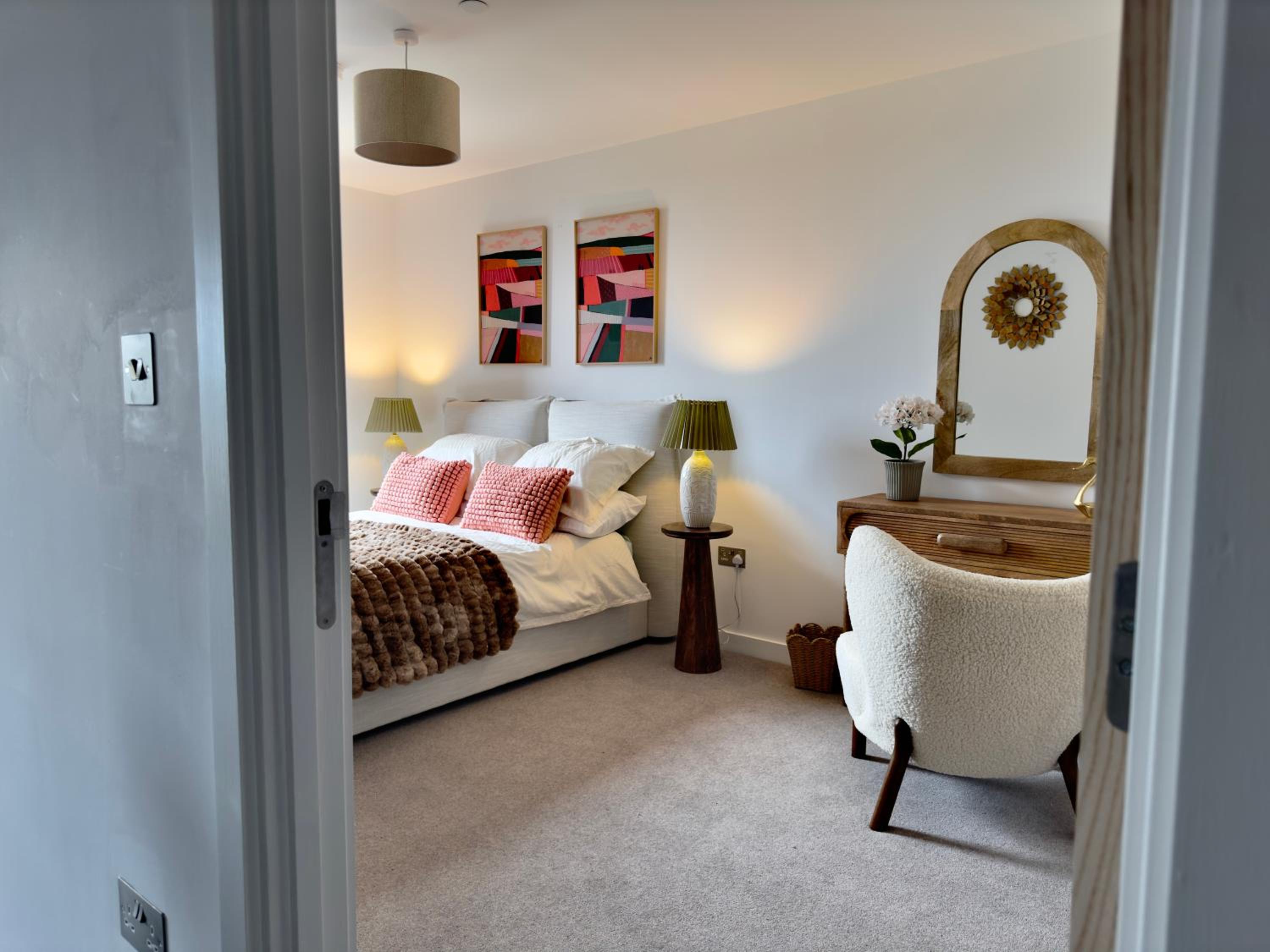 Apartment 44 Citygate Sleeps 4 view 2