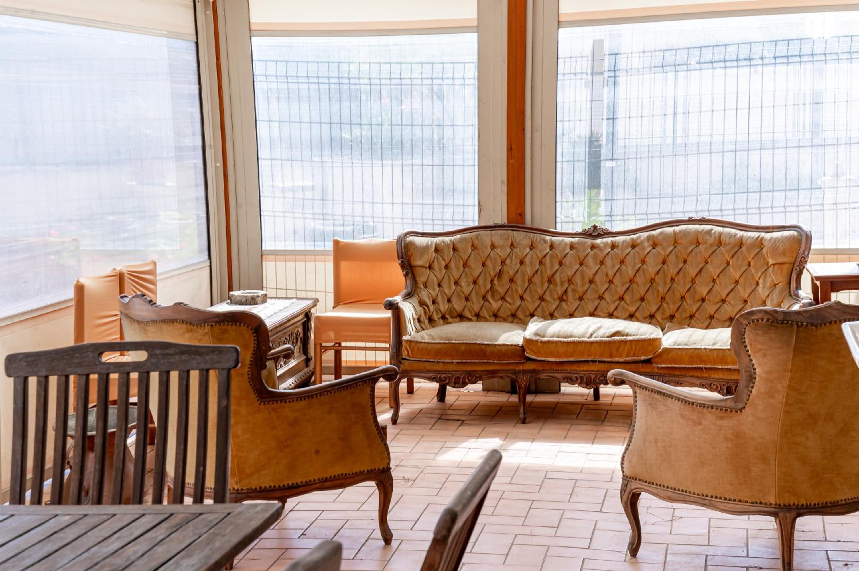 lounge