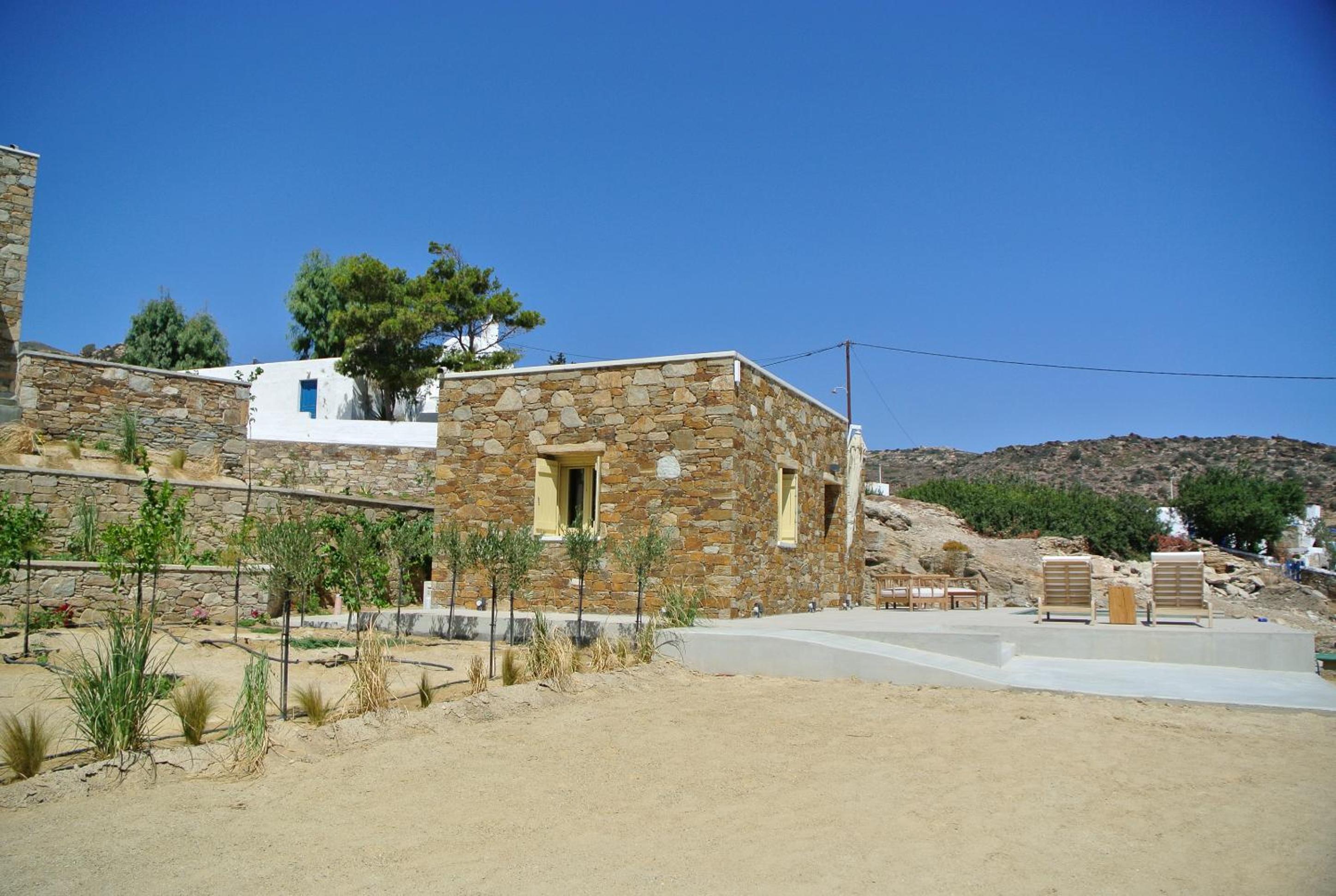 Agiannirema Ios Houses