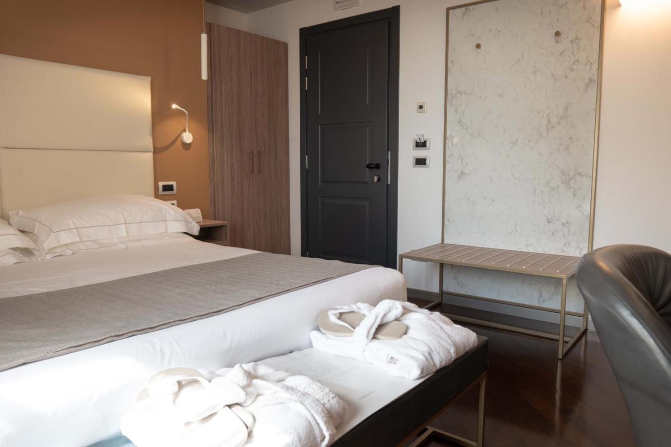 Photo 92
