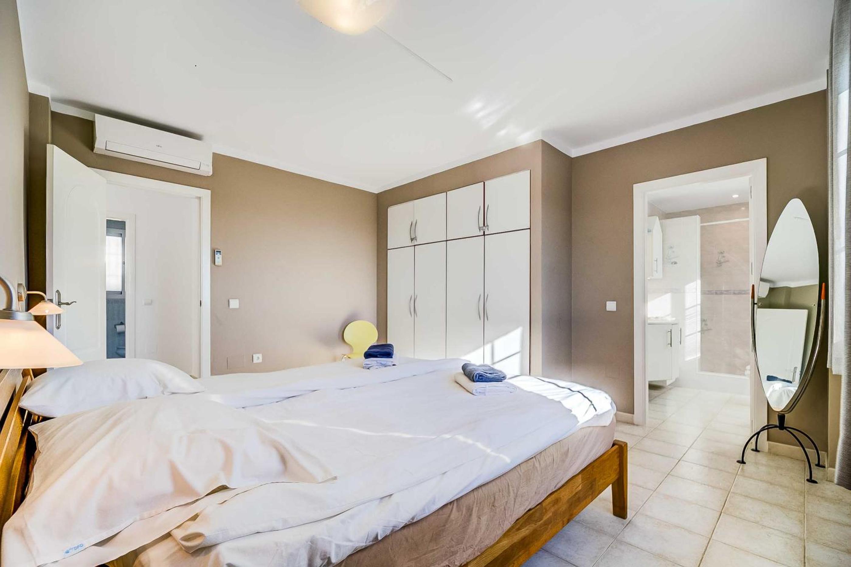 108-Villa, 2 Minutes Walk to the beach, Heated pool