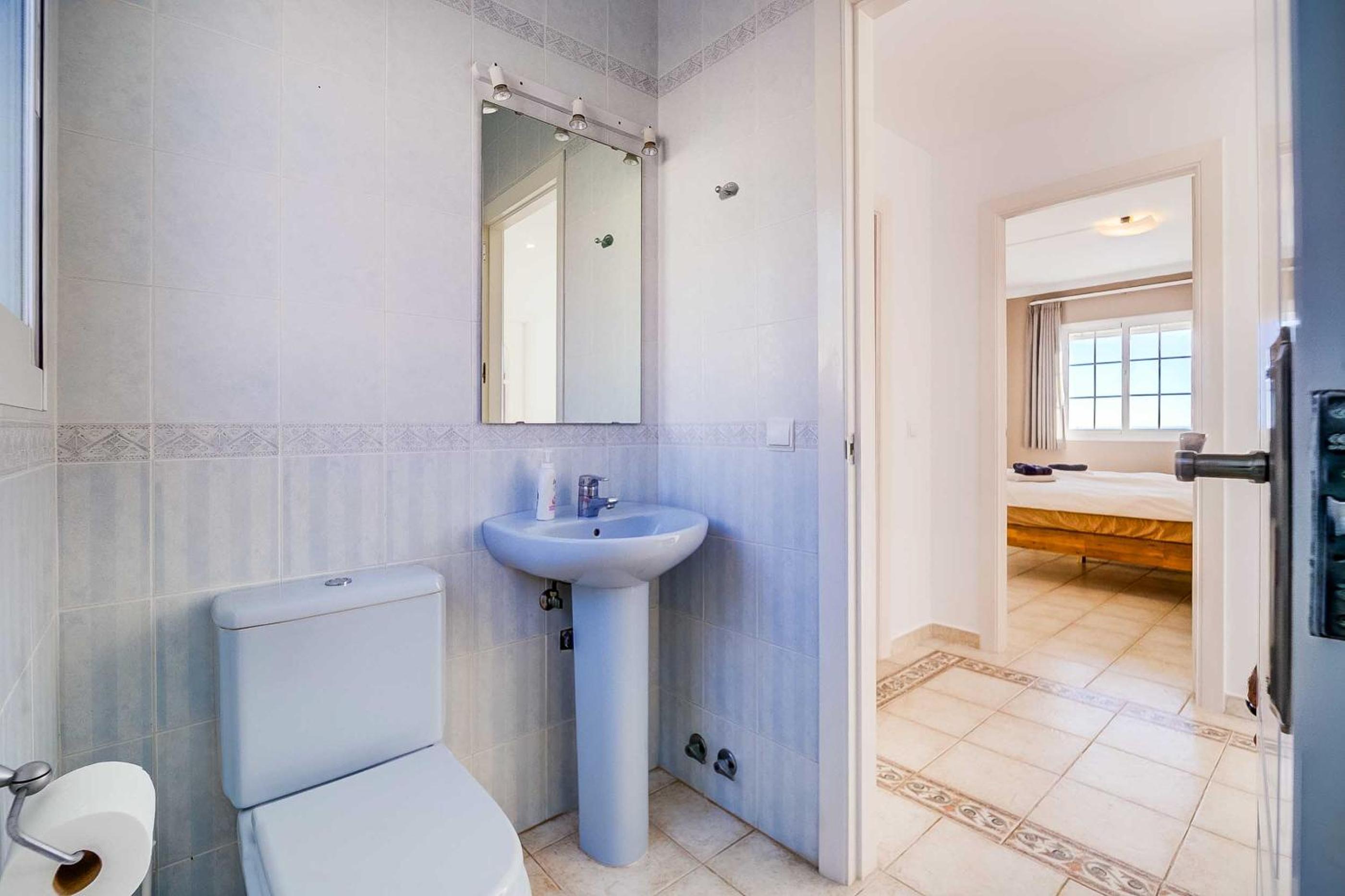 108-Villa, 2 Minutes Walk to the beach, Heated pool