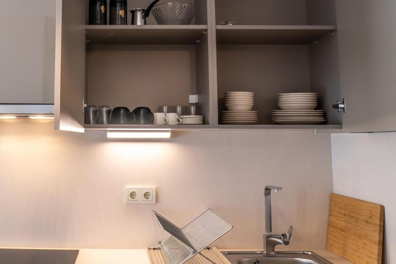 Charming and Cozy 1-Bedroom Explore the City