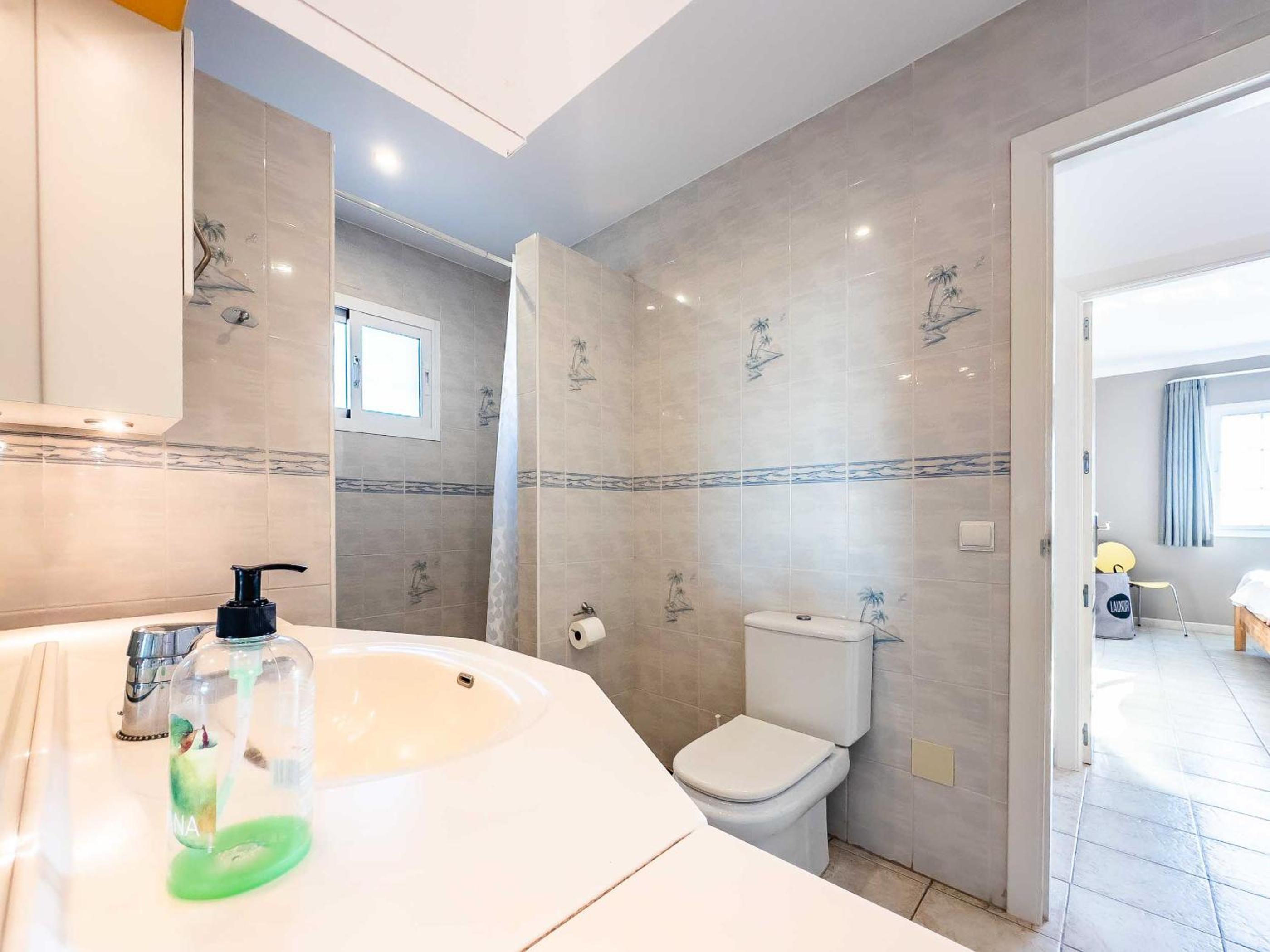 108-Villa, 2 Minutes Walk to the beach, Heated pool