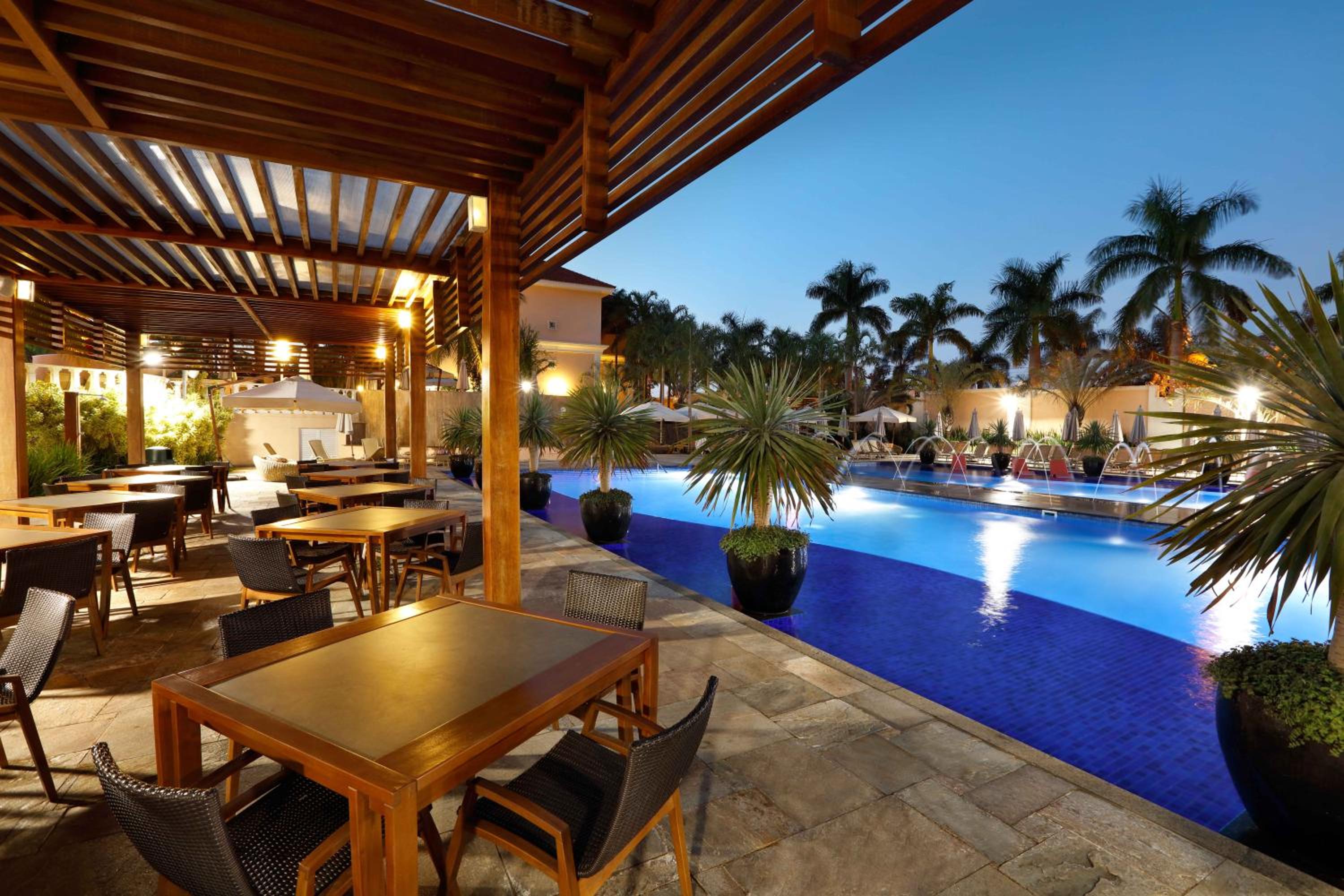 Royal Palm Plaza Resort - Image 2