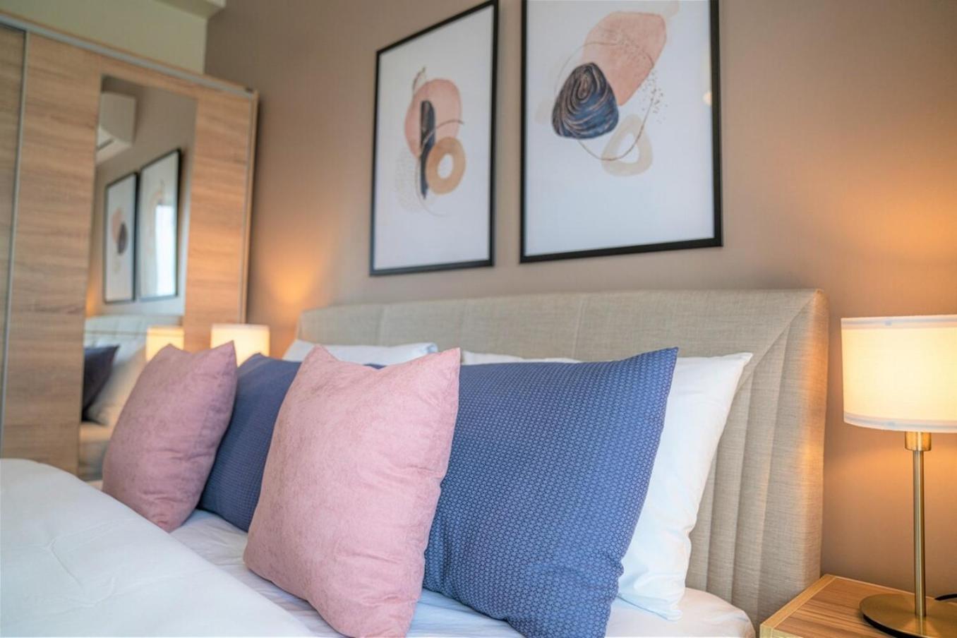 Charming and Cozy 1-Bedroom Explore the City