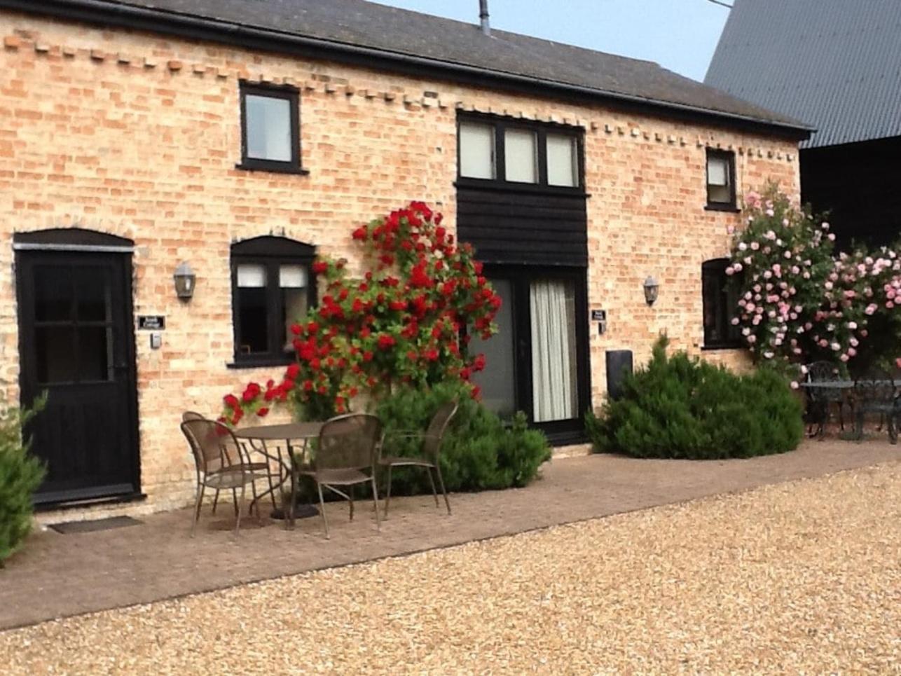 Cosy farm Cottage in charming peaceful village view 2
