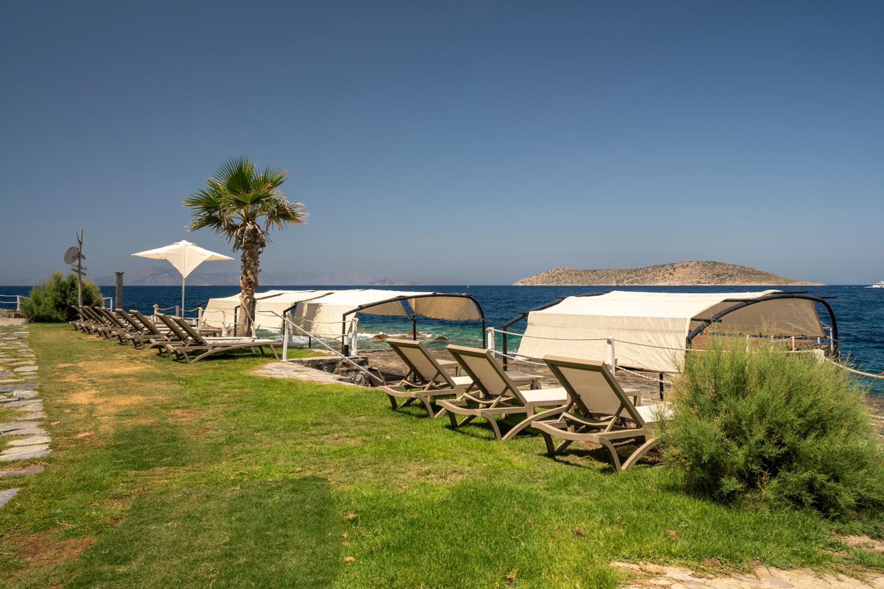 Rams Resort and BodRoomBnB