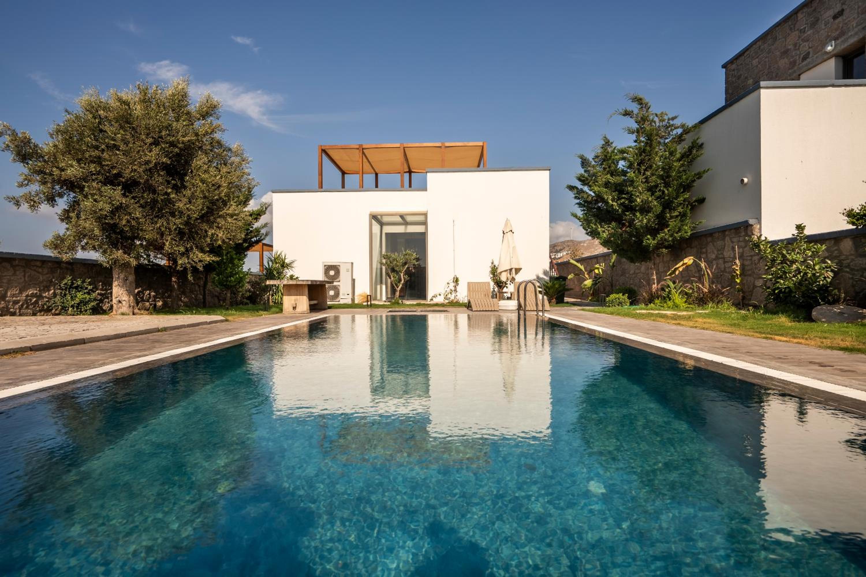 Rams Resort and BodRoomBnB