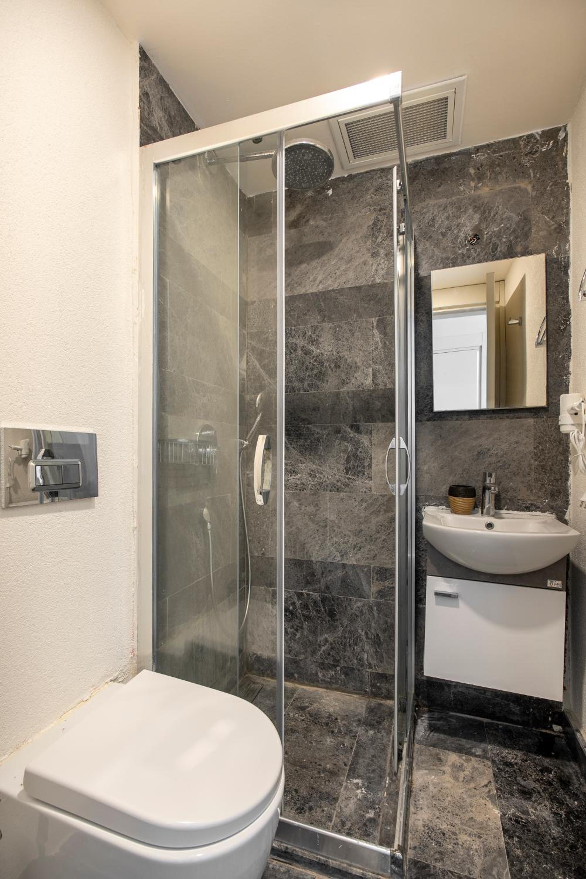 Rams Resort and BodRoomBnB