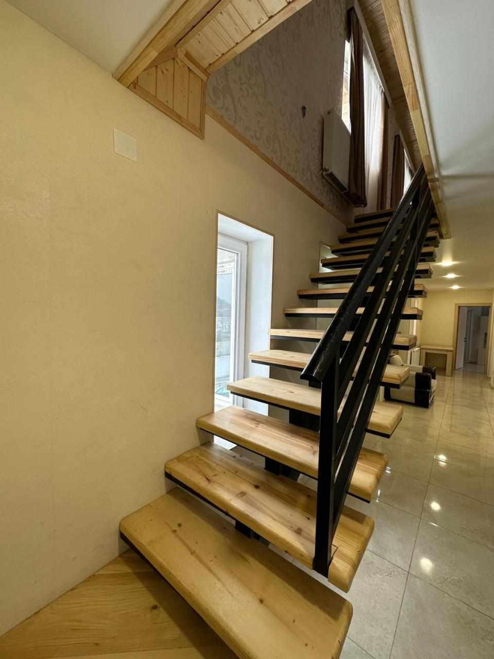 holiday bakuriani villa with 5 bedrooms