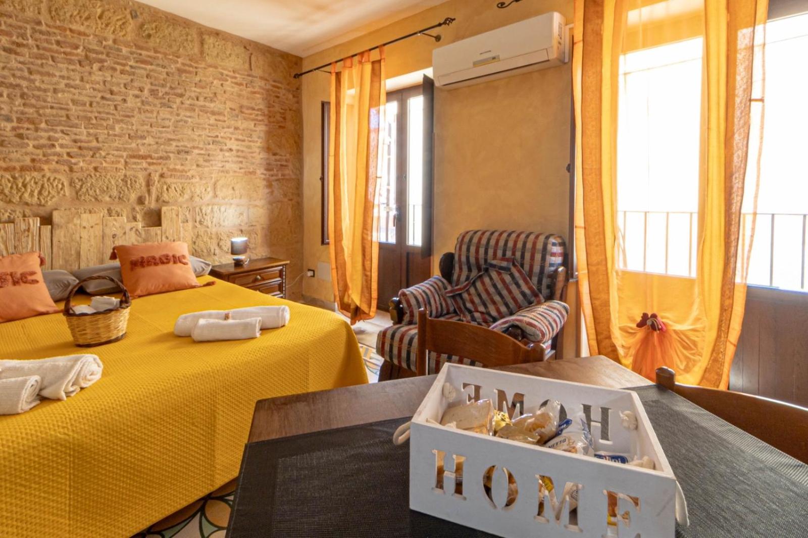 Casa "a chiazzetta" view 3
