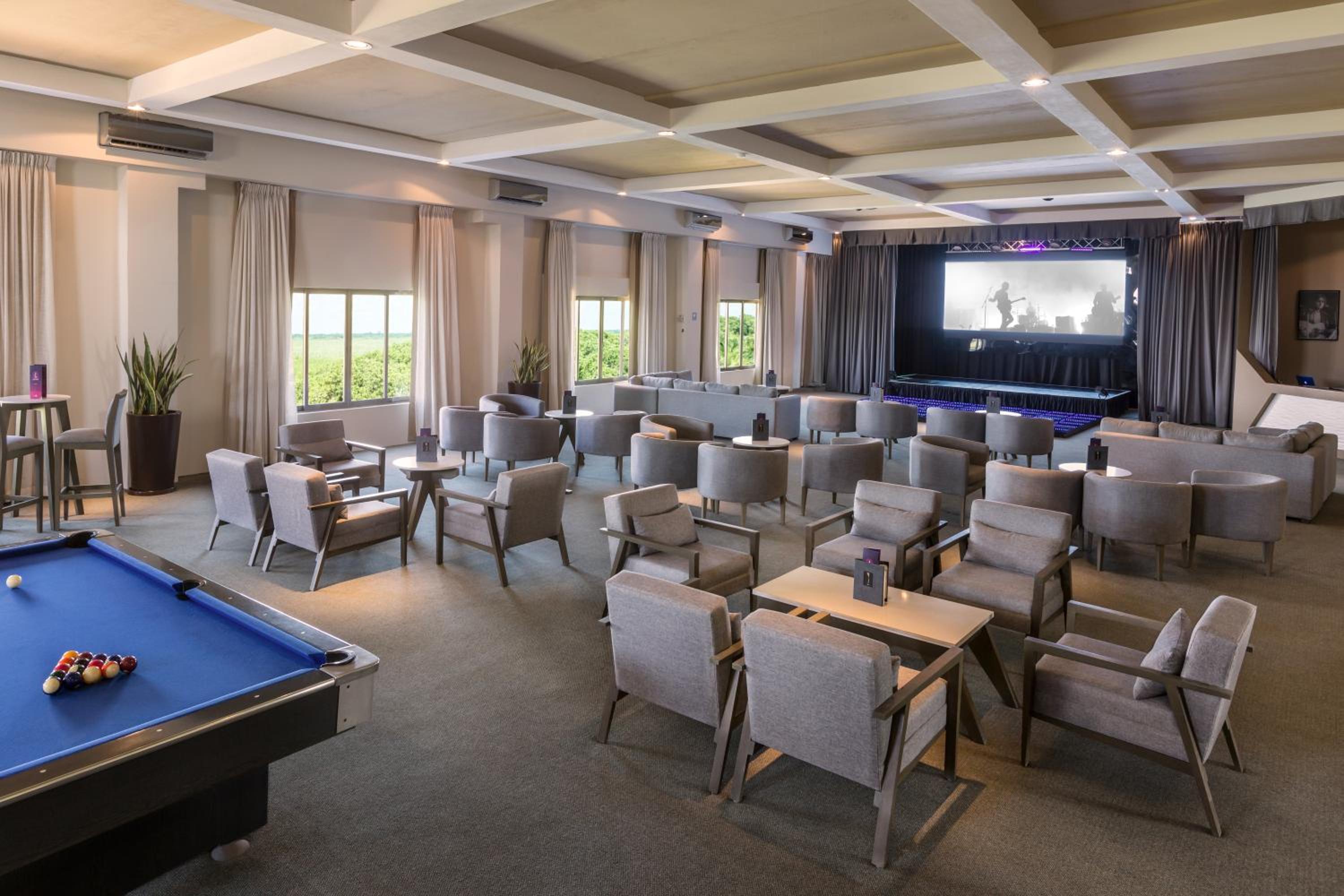 lounge
