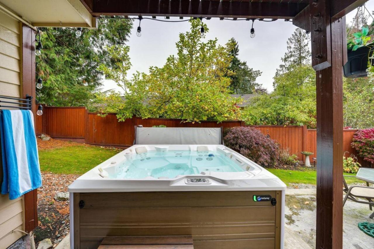 170 Massive 4 bedroom with Hot Tub view 4