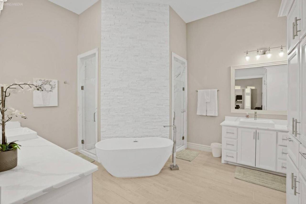 5 Bedrooms Fenced yard New Construction view 3