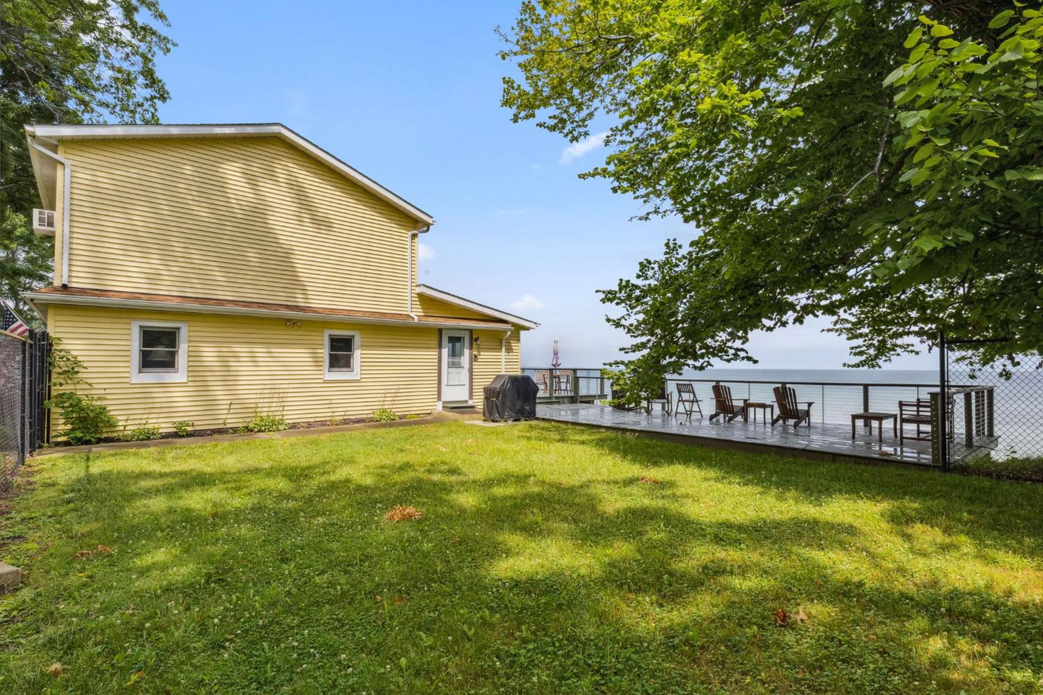 Sunset Haven - Lakeside Retreat in GOTL view 4