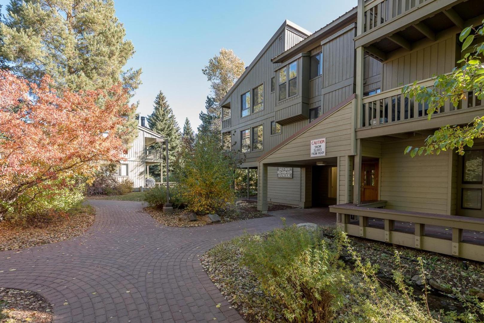 Cottonwood Condo 1453 view 5