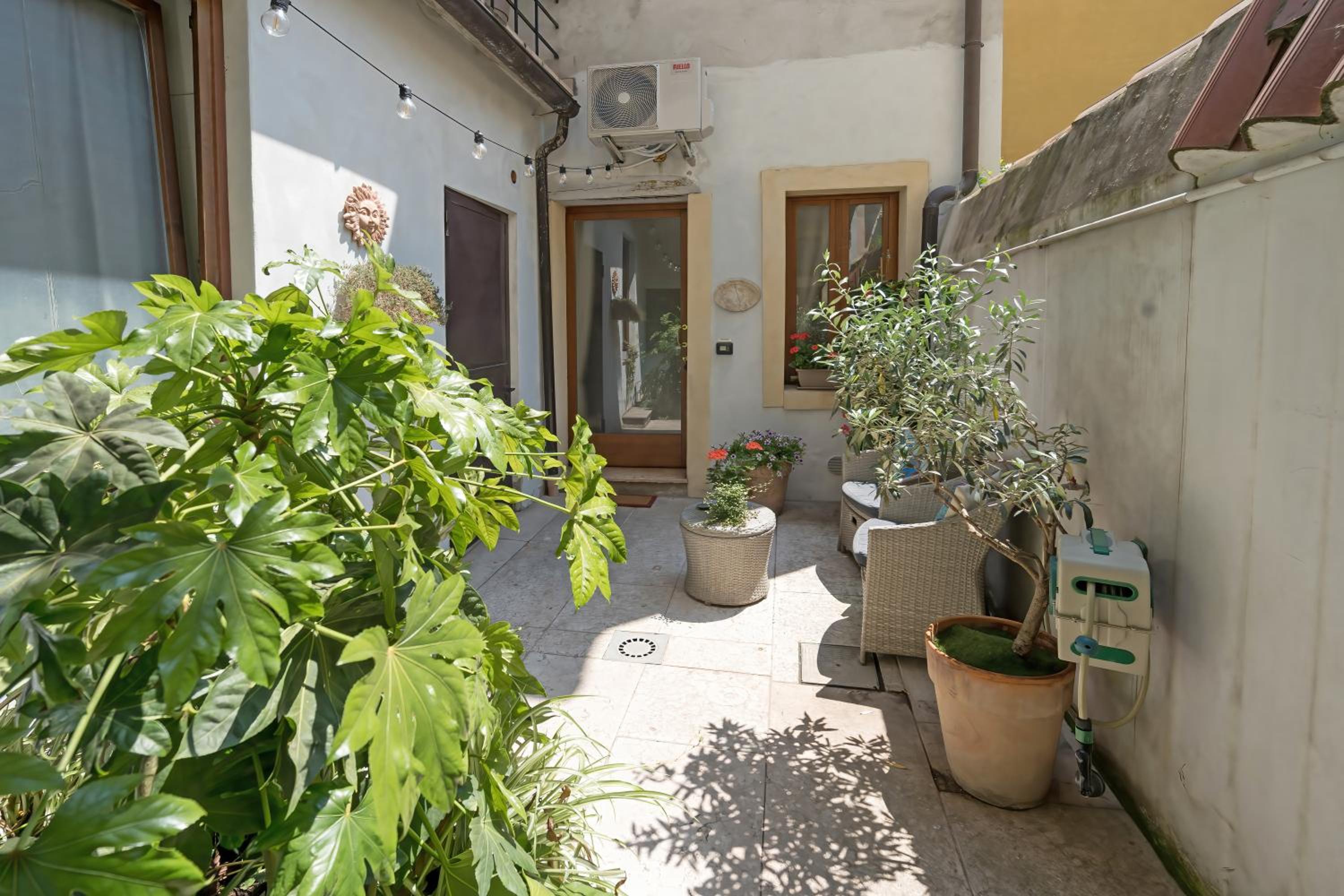 Veronetta House