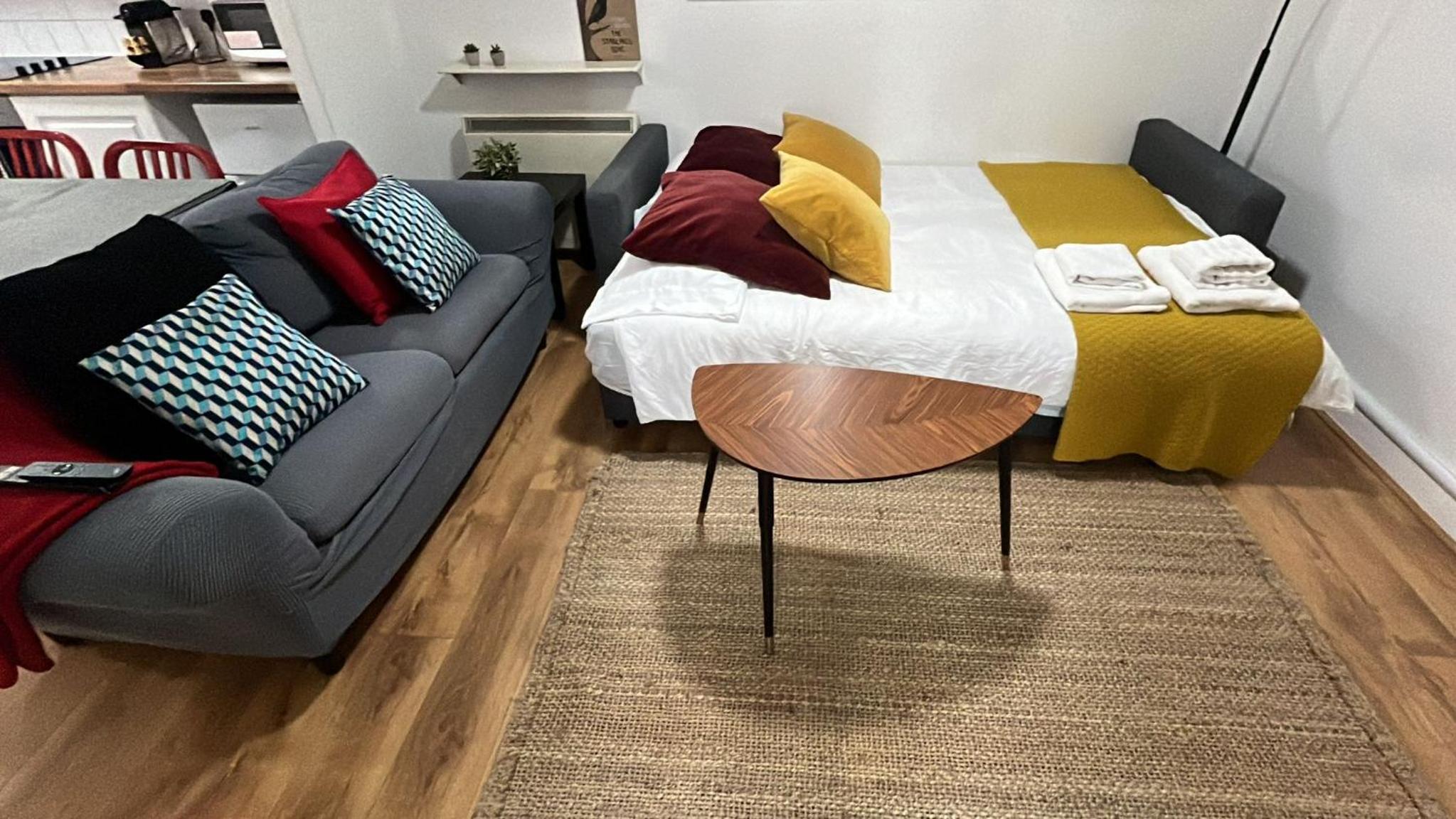 Spacious 3-Bed Apt in Dublin Center