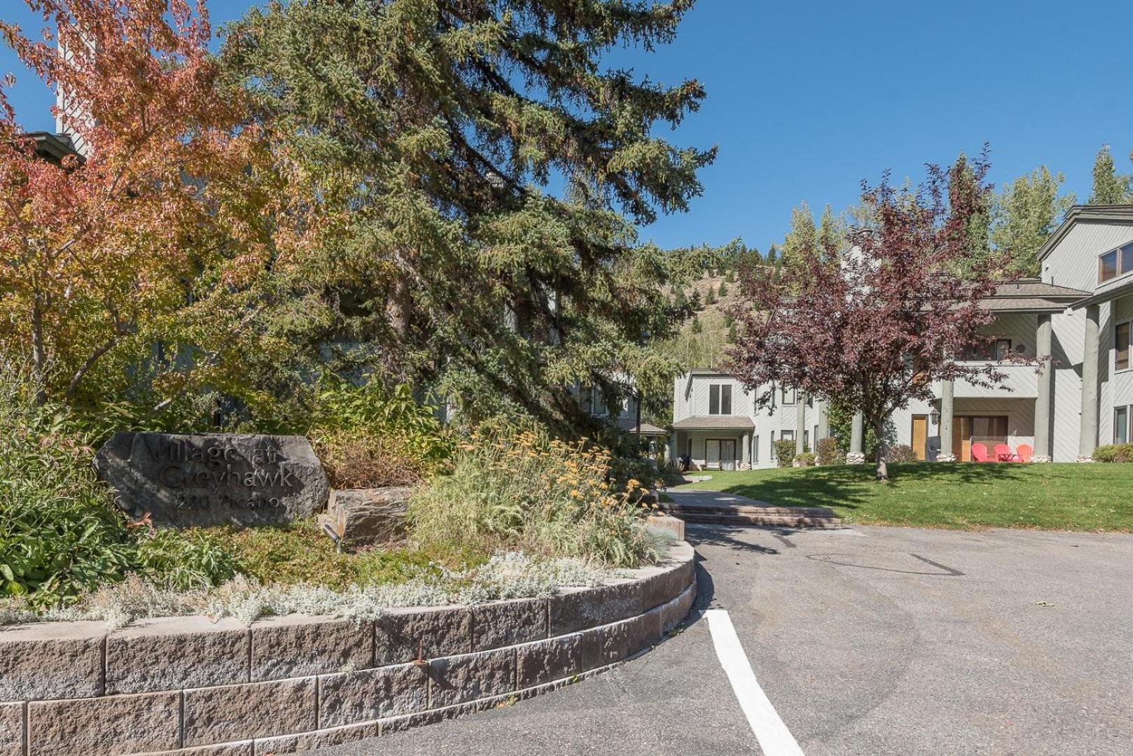 Ketchum Vacations - Greyhawk Condo 09 - Property Image 4