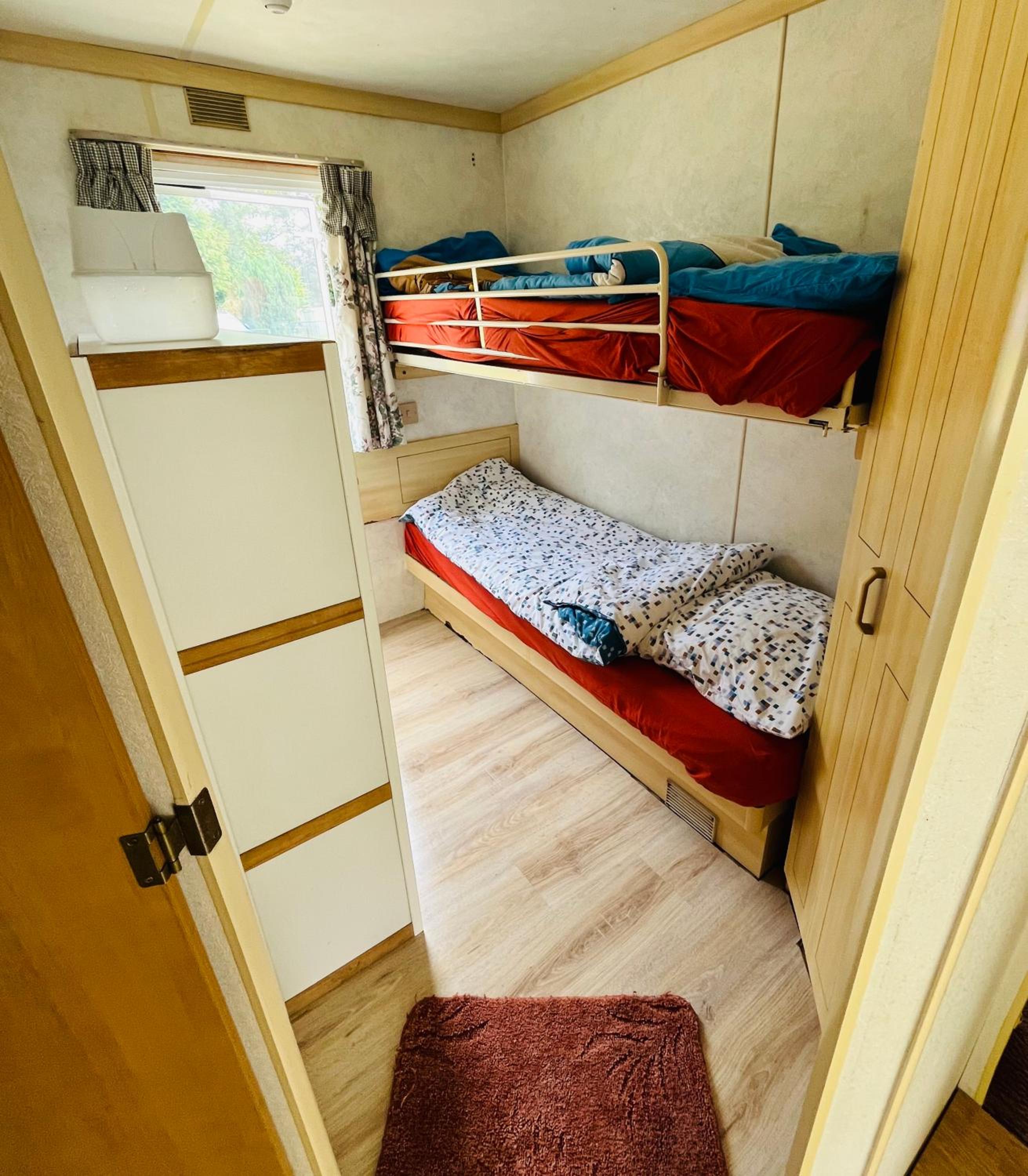Caravane en pleine nature ferme proche de tout