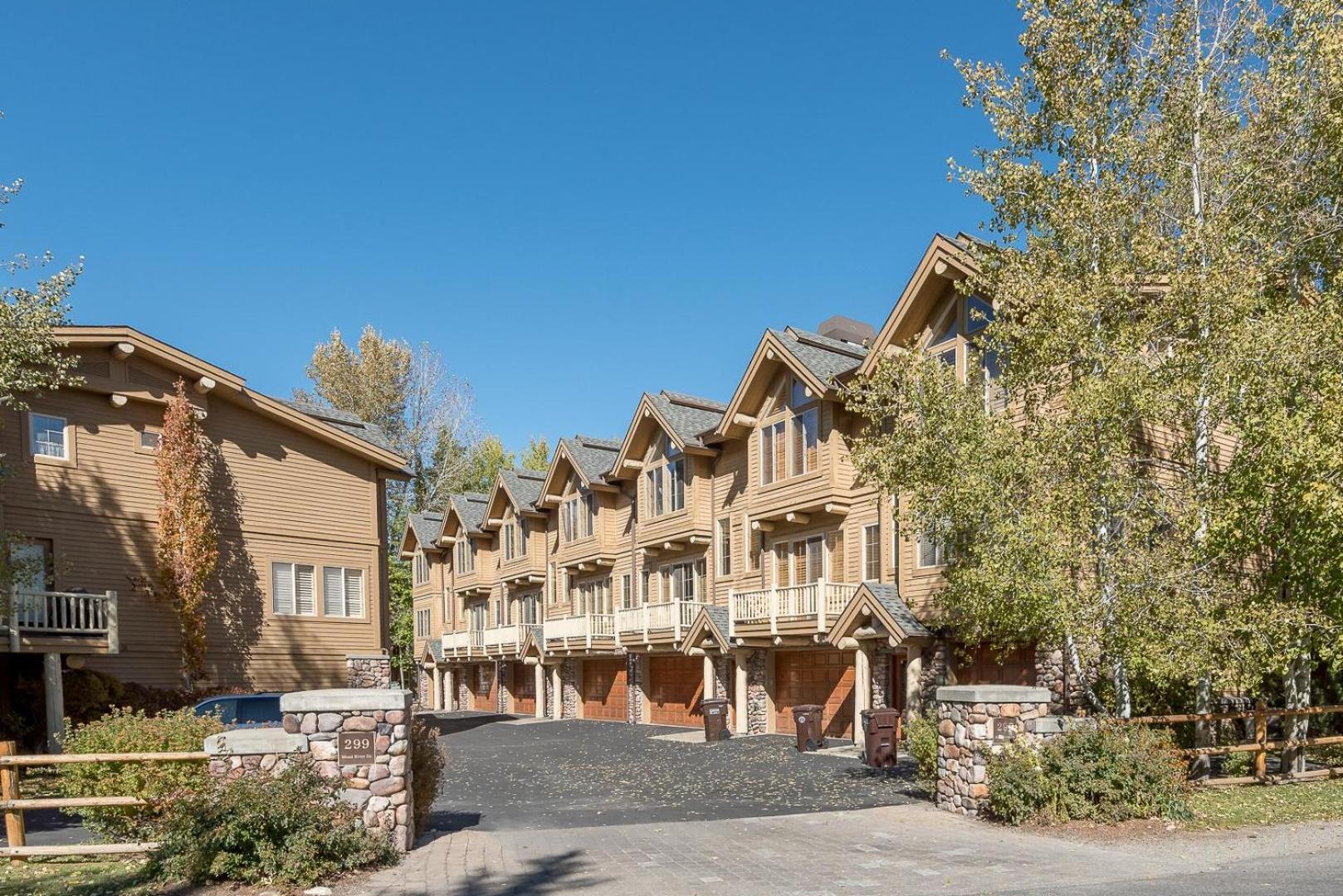 Ketchum Vacations - Townhomes at River Run E - Property Image 3