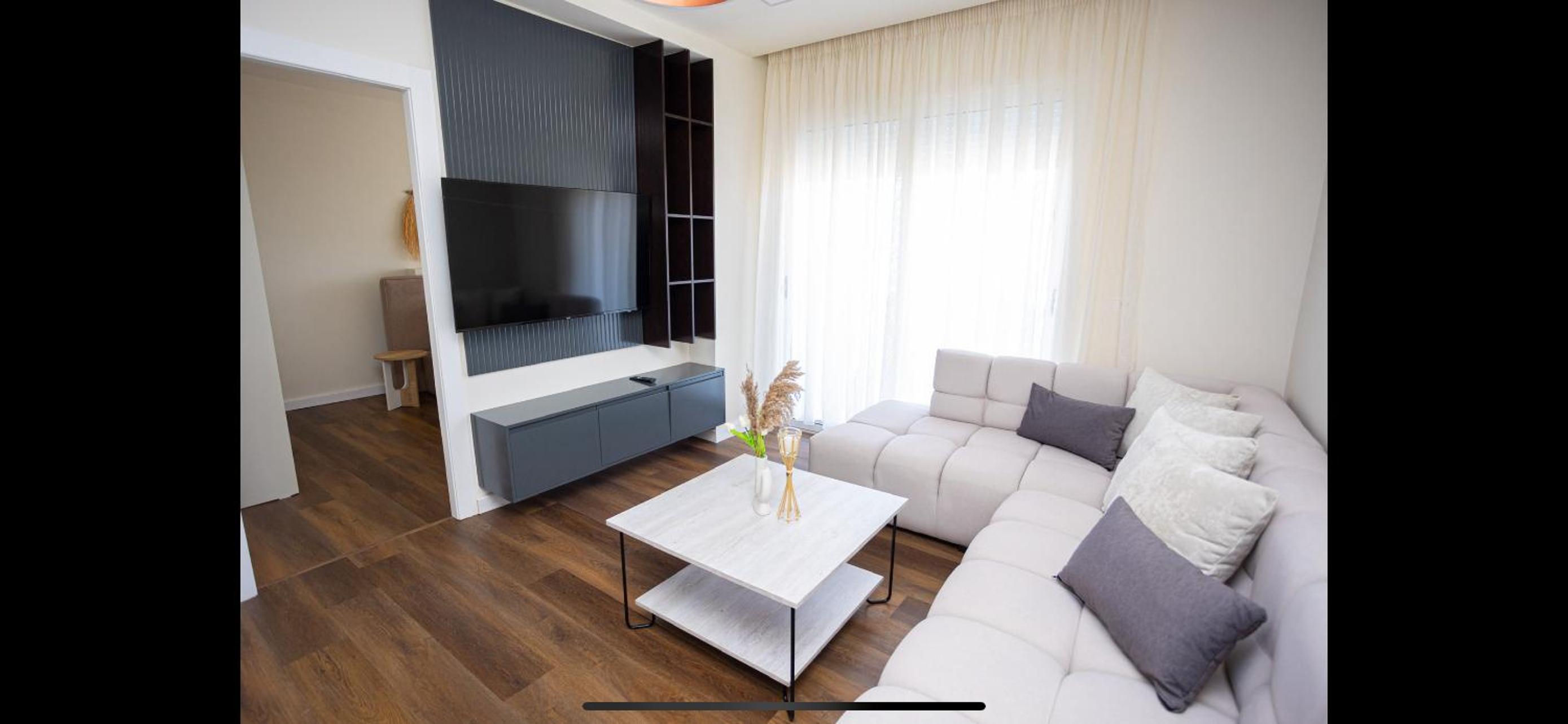 Iunn apartments