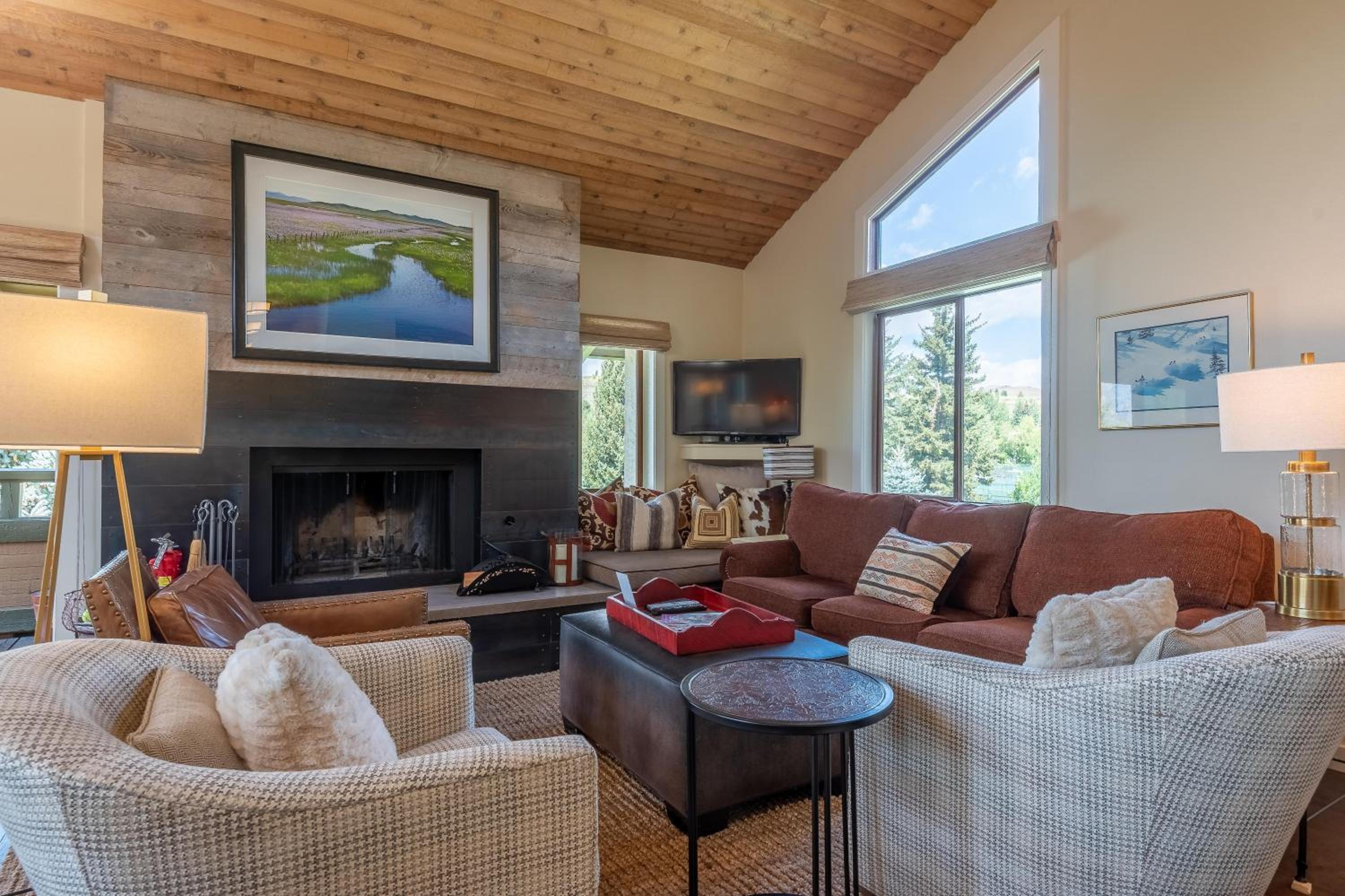 Ketchum Vacations - Wildflower Condo 655 - Property Image 1