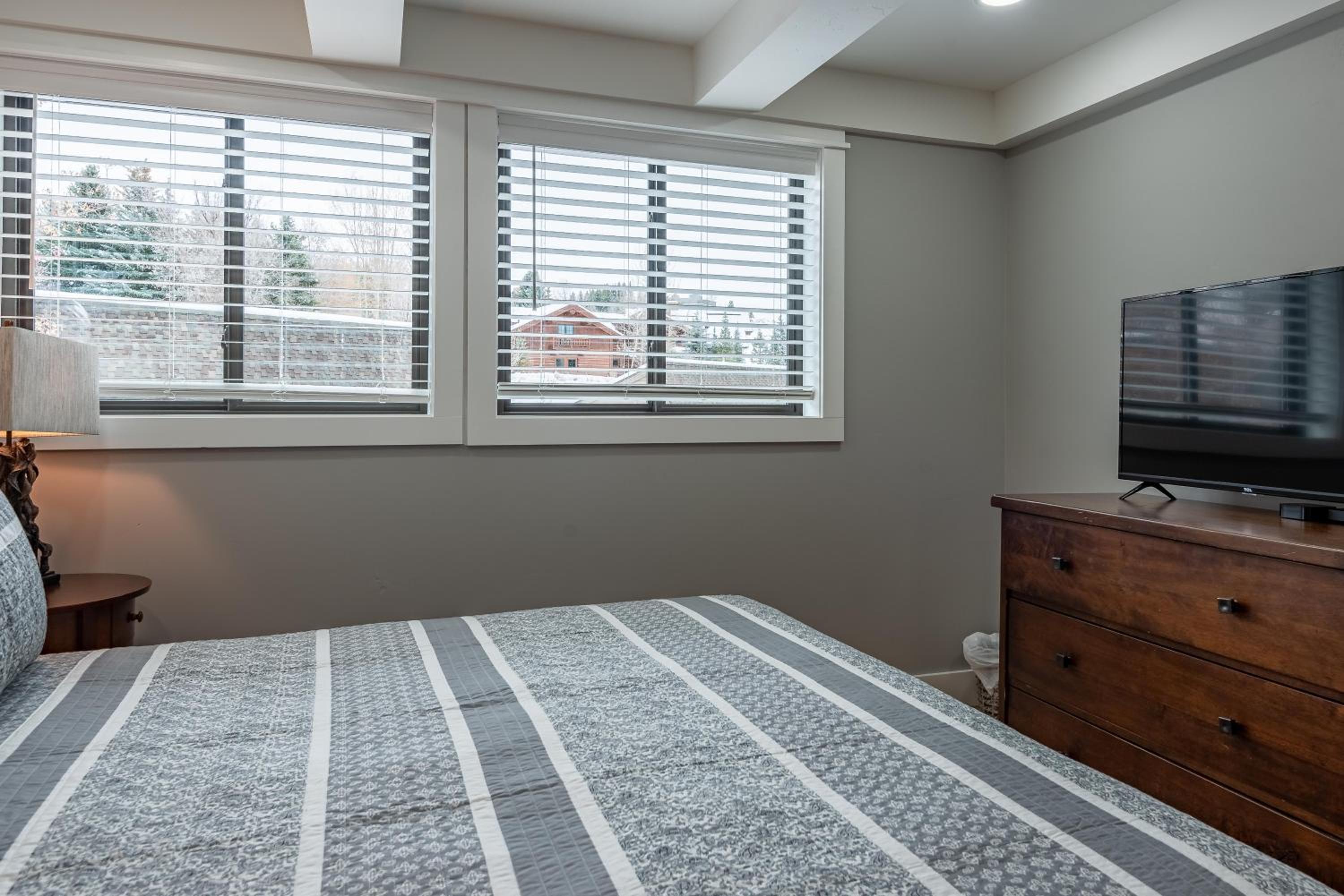 Creekside Condo 1279 - Property Image 11