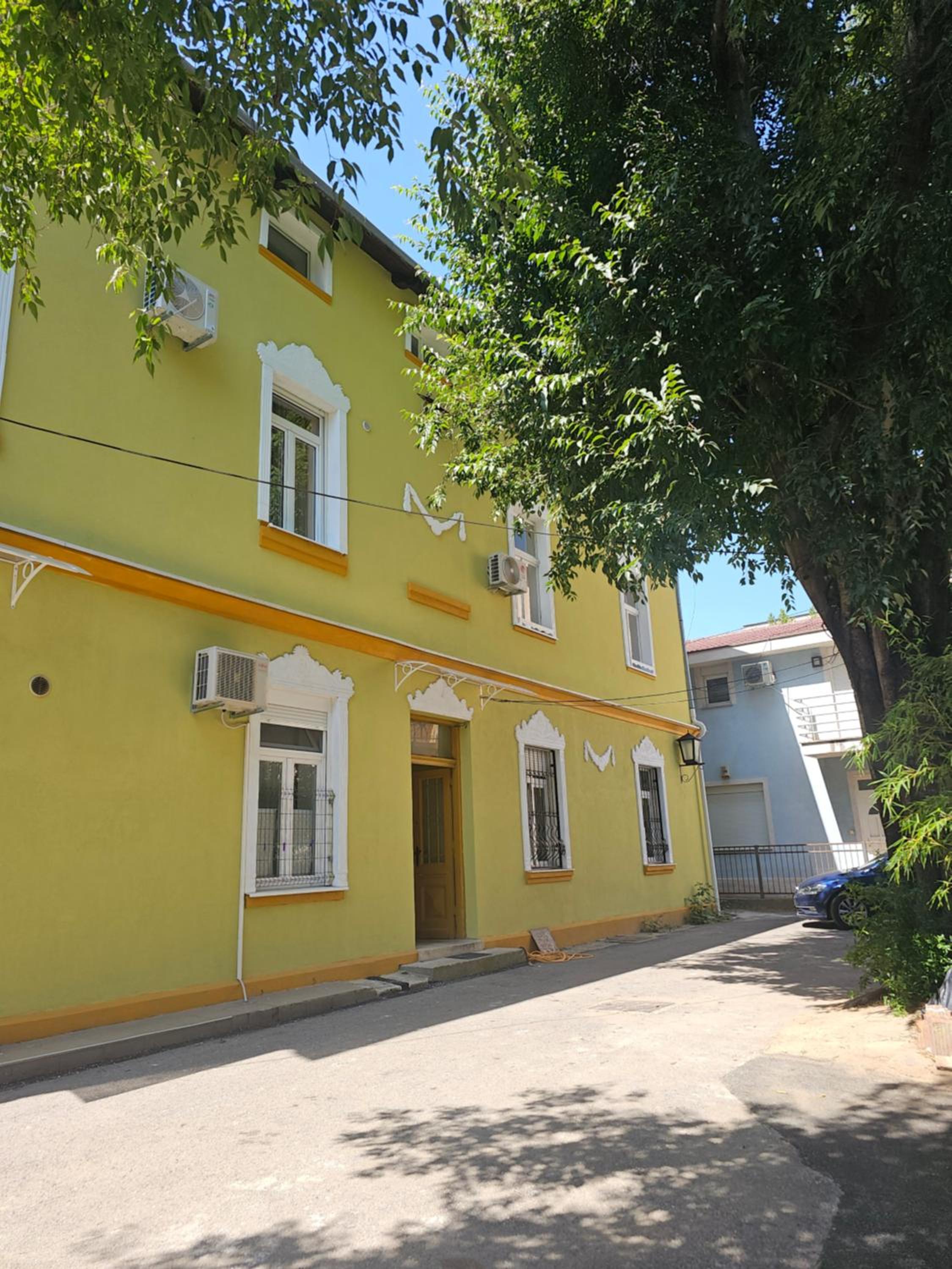 R&N Familiy Apartments