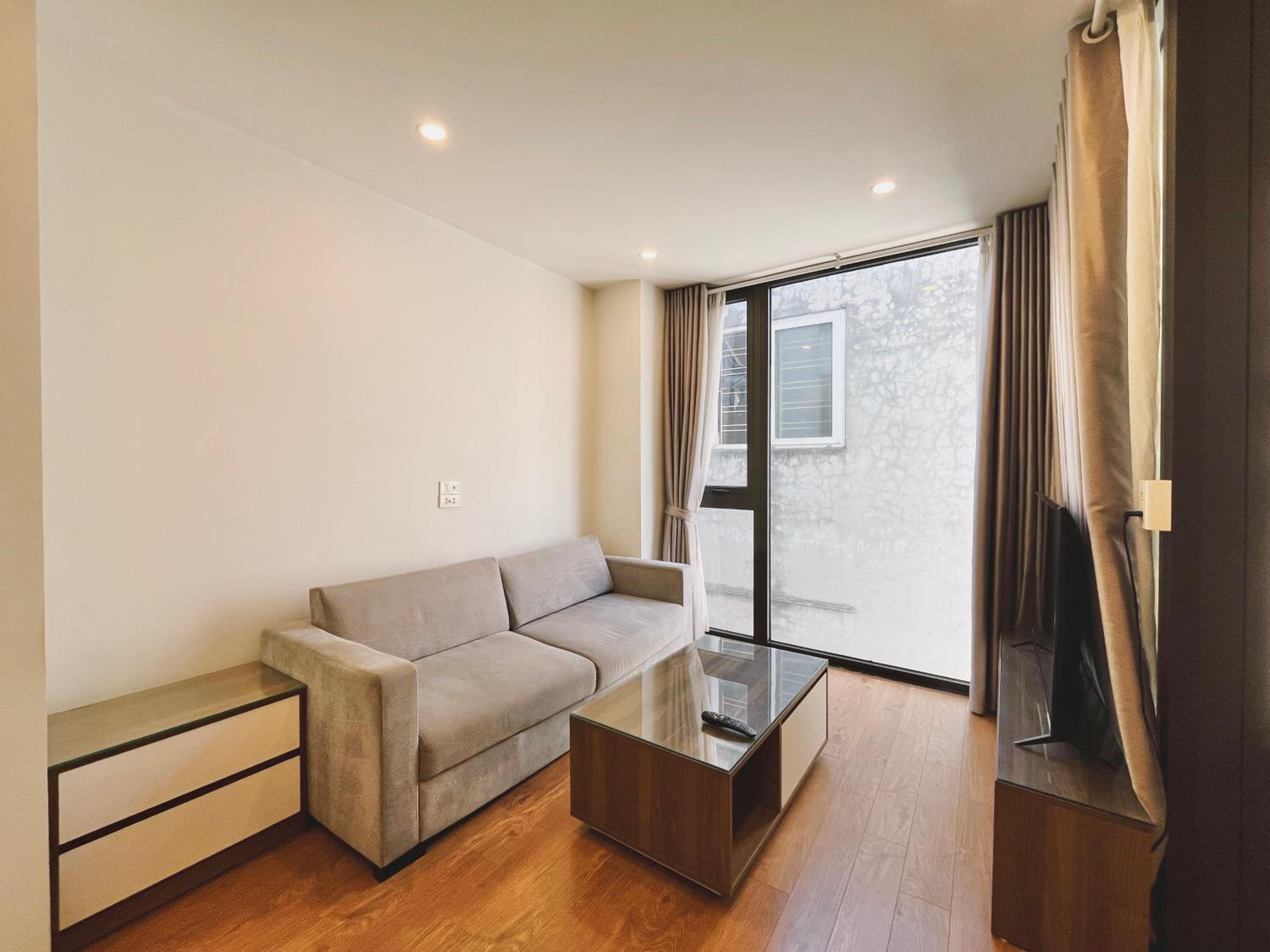 Hanoi Home 4 - Cheap price 2 bedroom Apartment near West lake