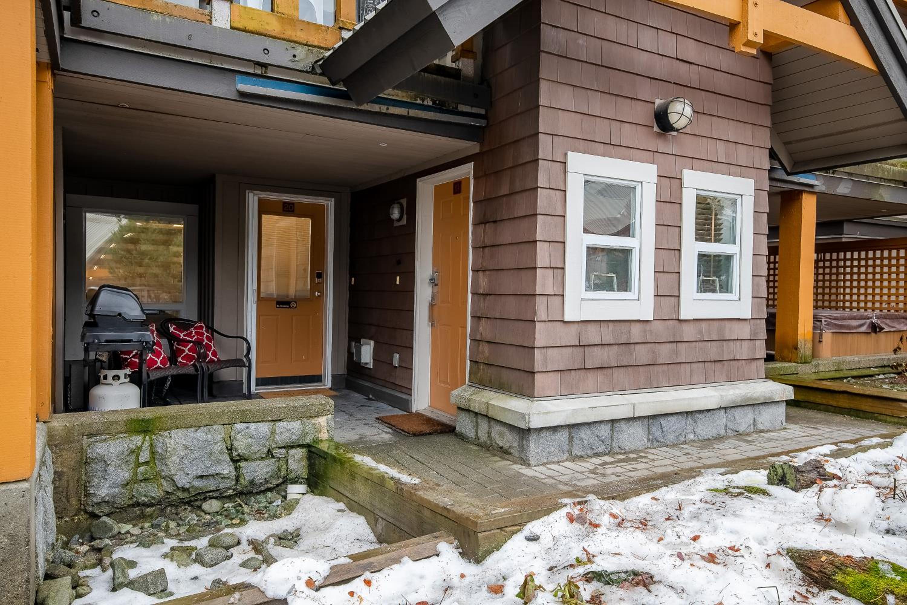 Whistler Village, Private Hot Tub, Free Parking
