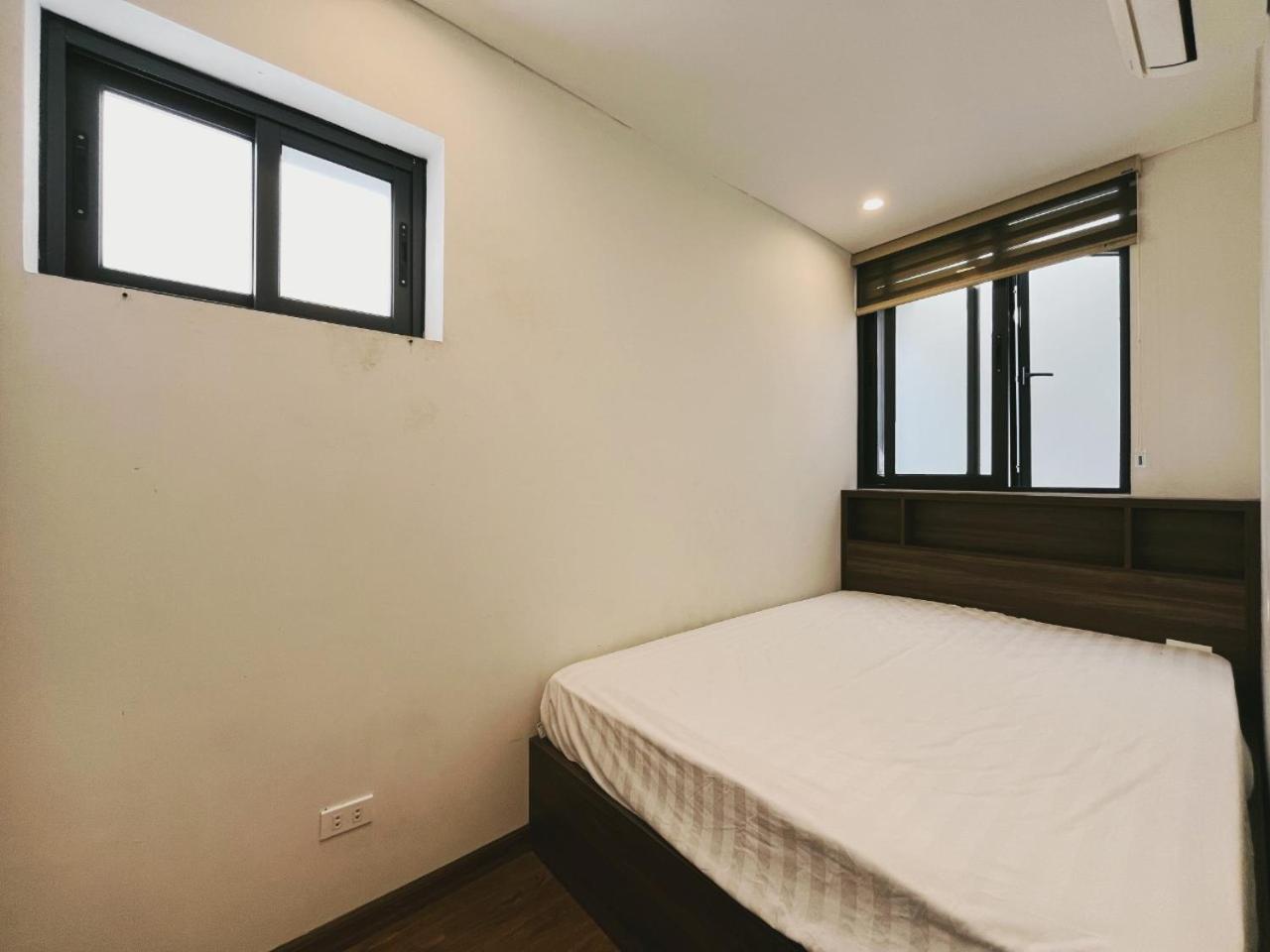 Hanoi Home 4 - Cheap price 2 bedroom Apartment near West lake